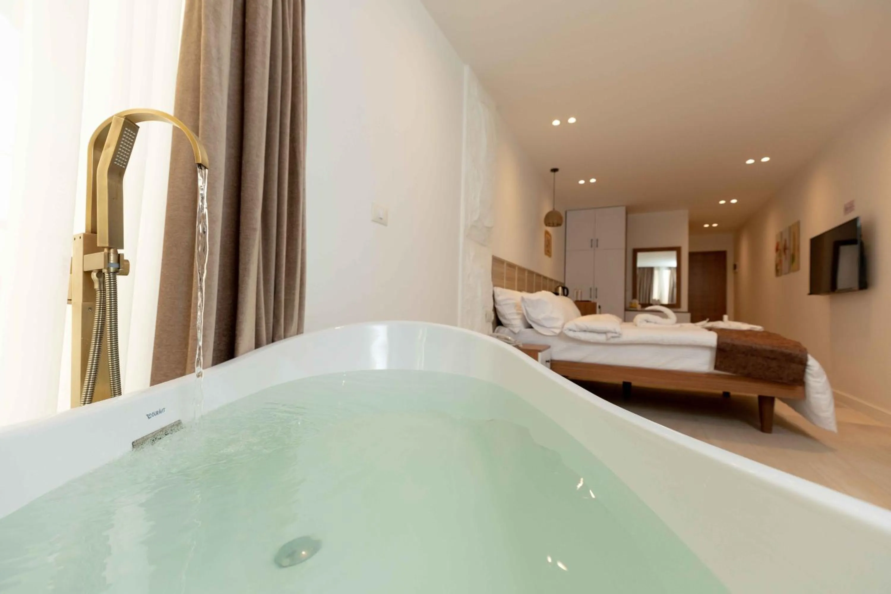 Bed in Eyes Of Egypt Pyramids View Boutique Hotel