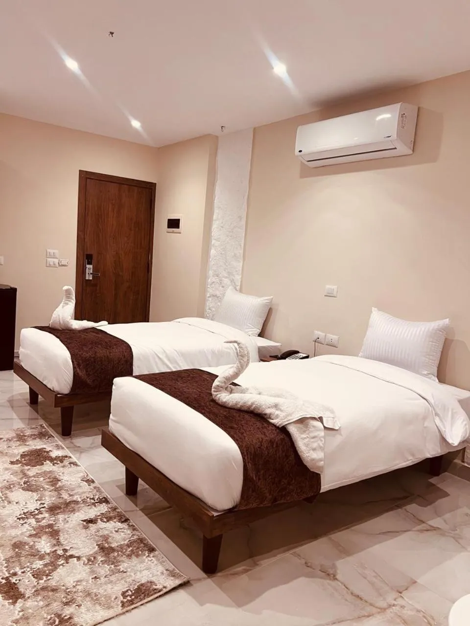 Bed in Eyes Of Egypt Pyramids View Boutique Hotel