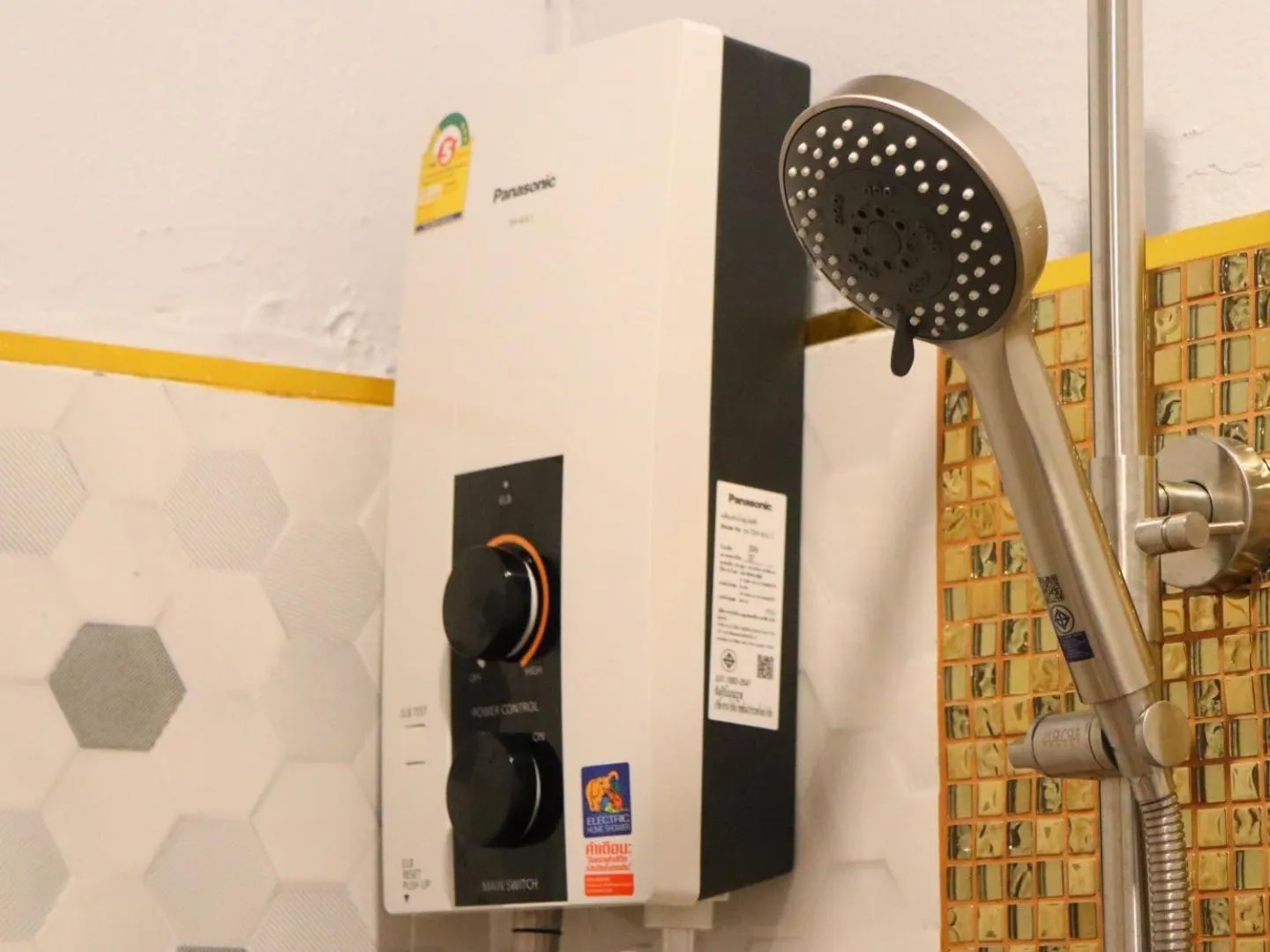 Shower in Moya Boutique Hotel