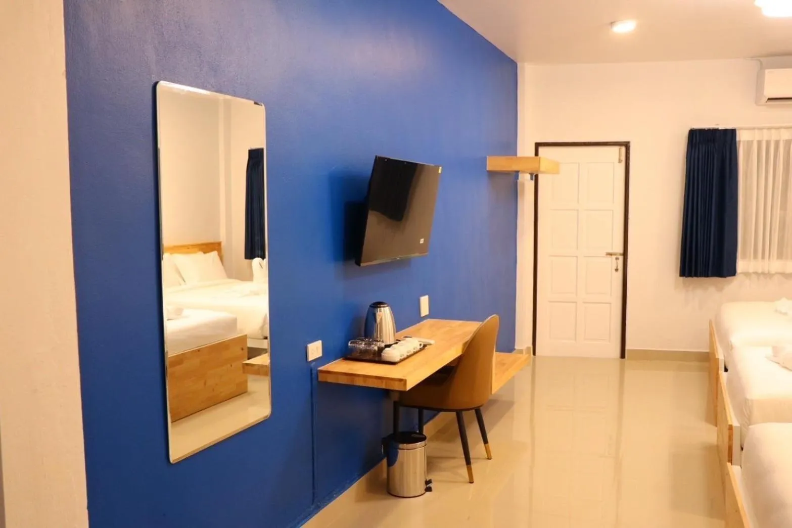 TV and multimedia, Bed in Moya Boutique Hotel