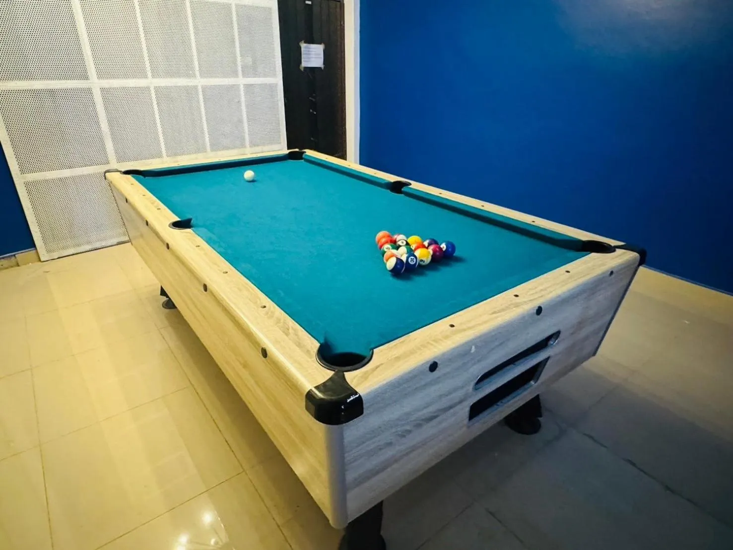 Billiard in Moya Boutique Hotel