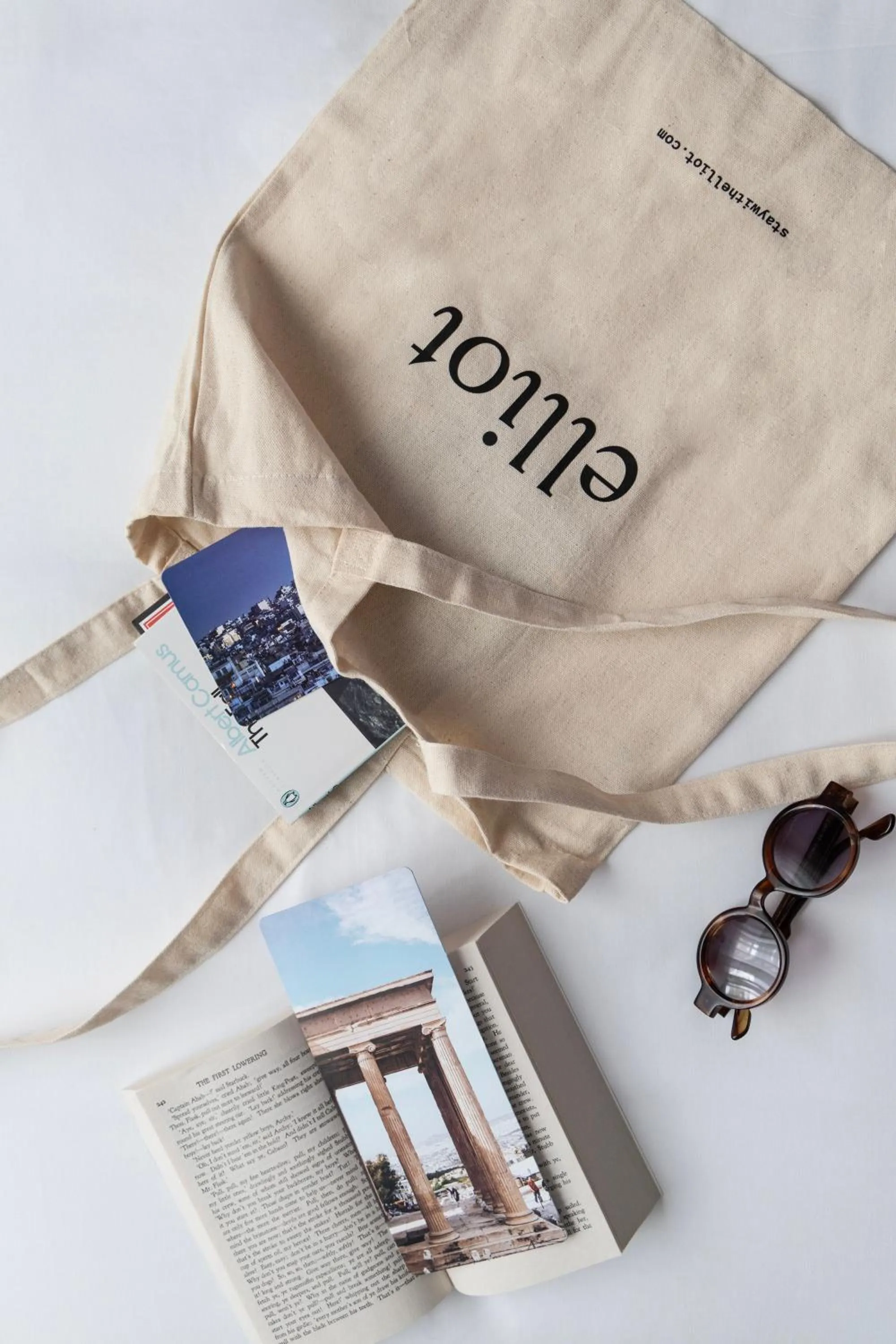 Bed in Elliot Petralona, Athens