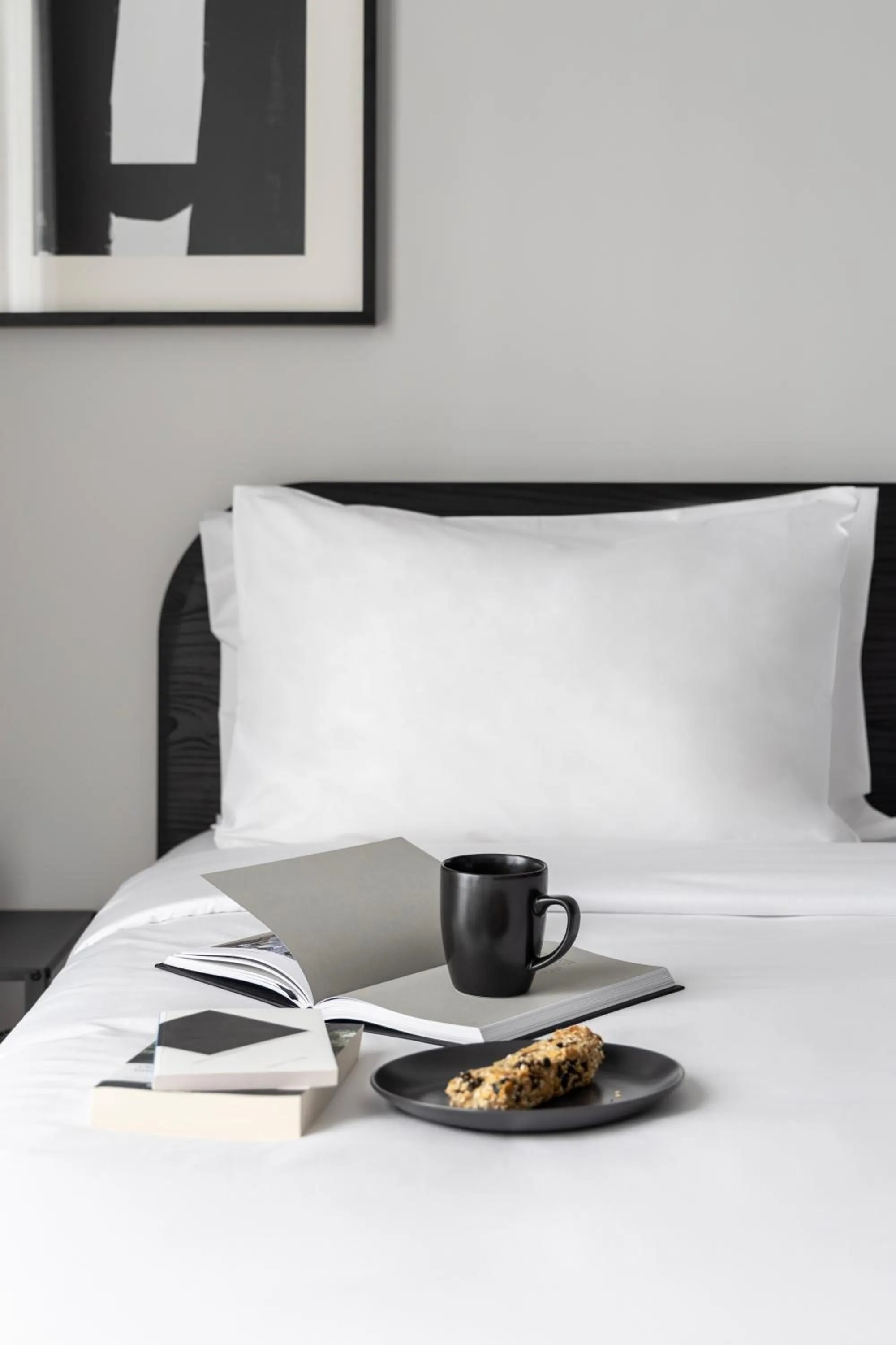 Bed in Elliot Petralona, Athens