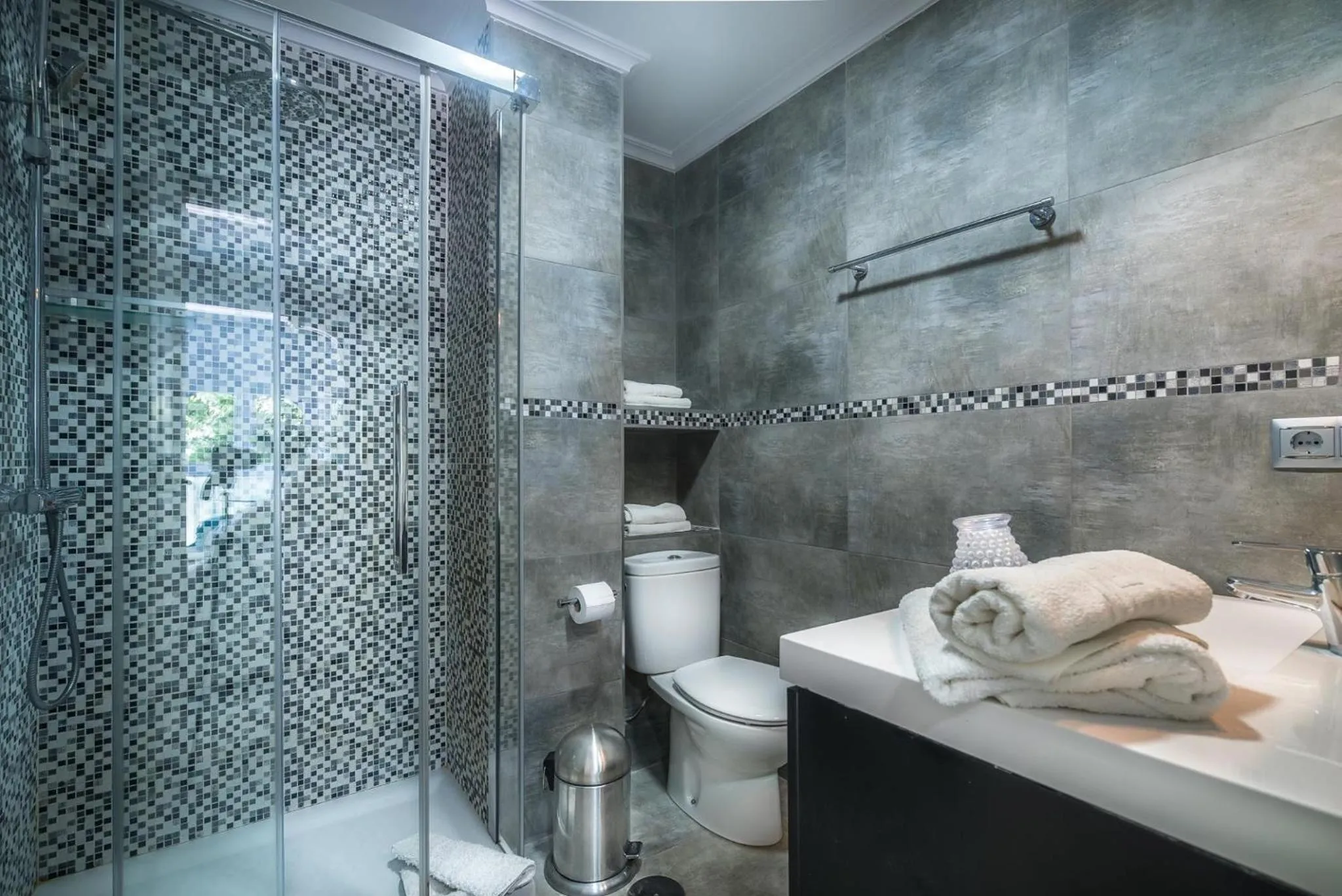 Bathroom in Apartamentos Las Brisas