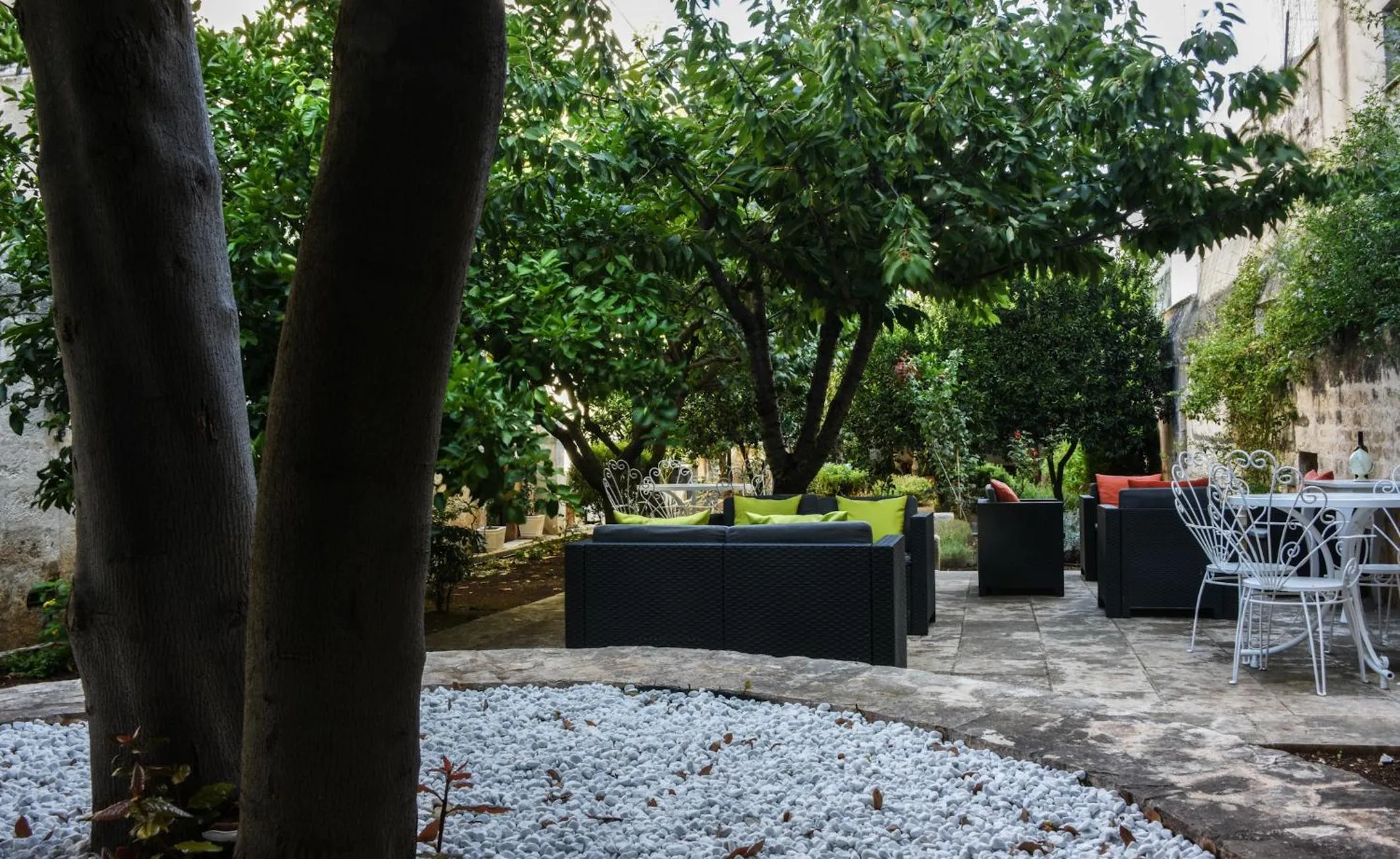 Garden in Palazzo Rodio