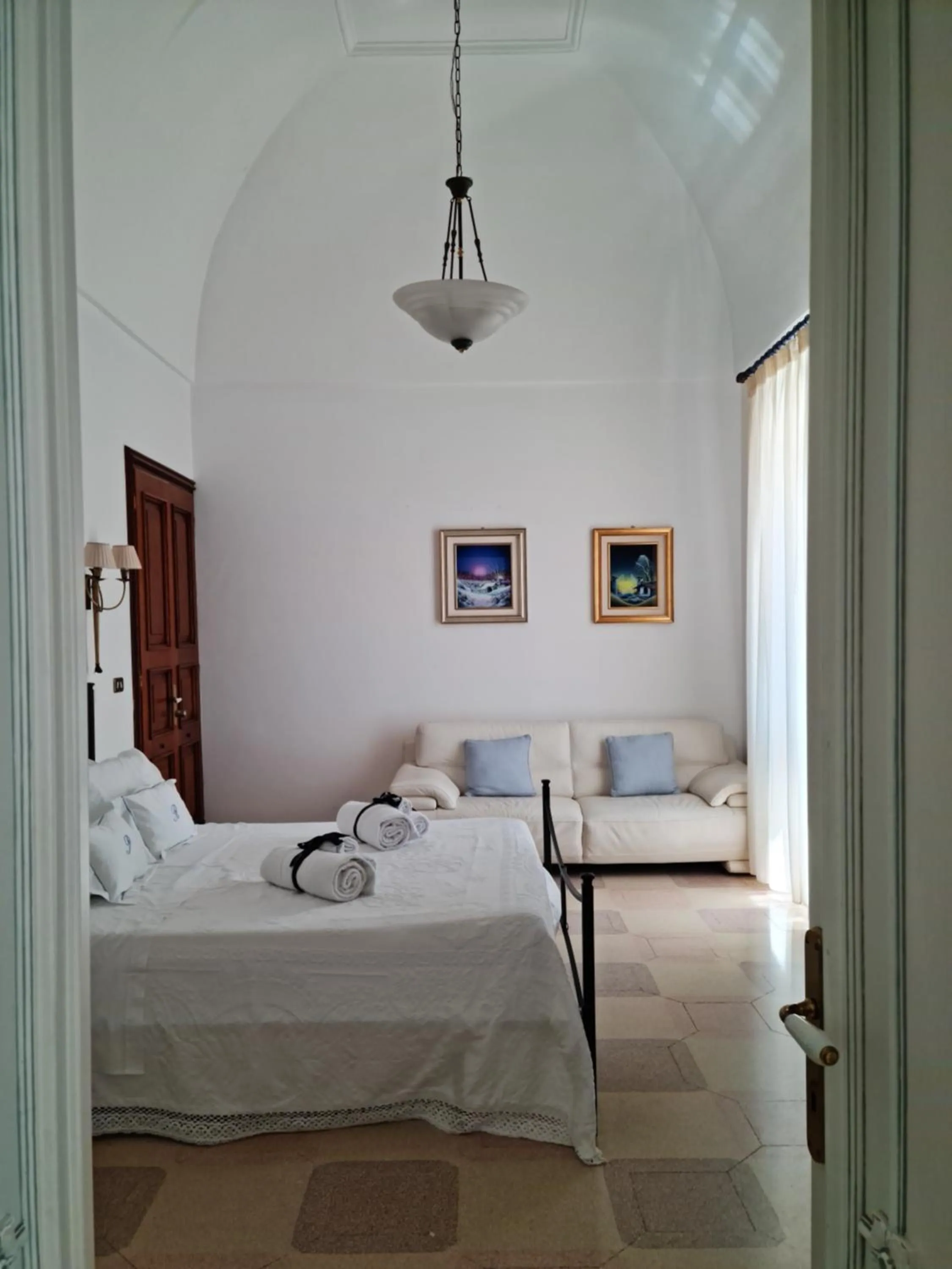 Photo of the whole room, Bed in Palazzo Rodio