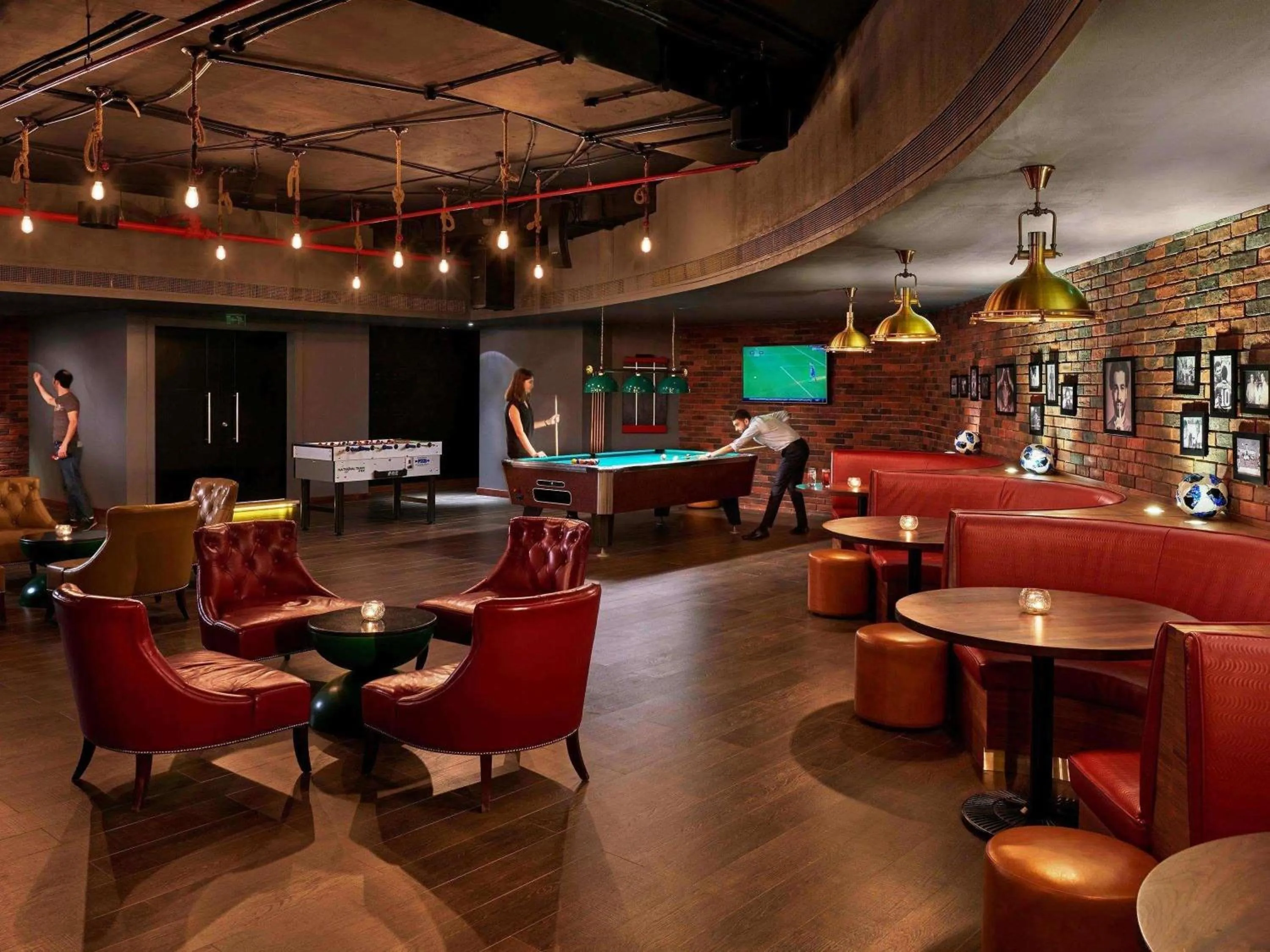 Lounge or bar in Fairmont Ajman