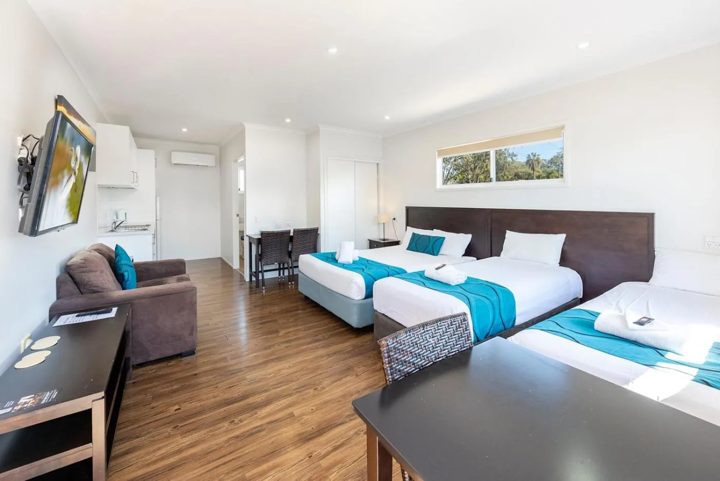 Bedroom, Bed in Chinchilla Tourist Park