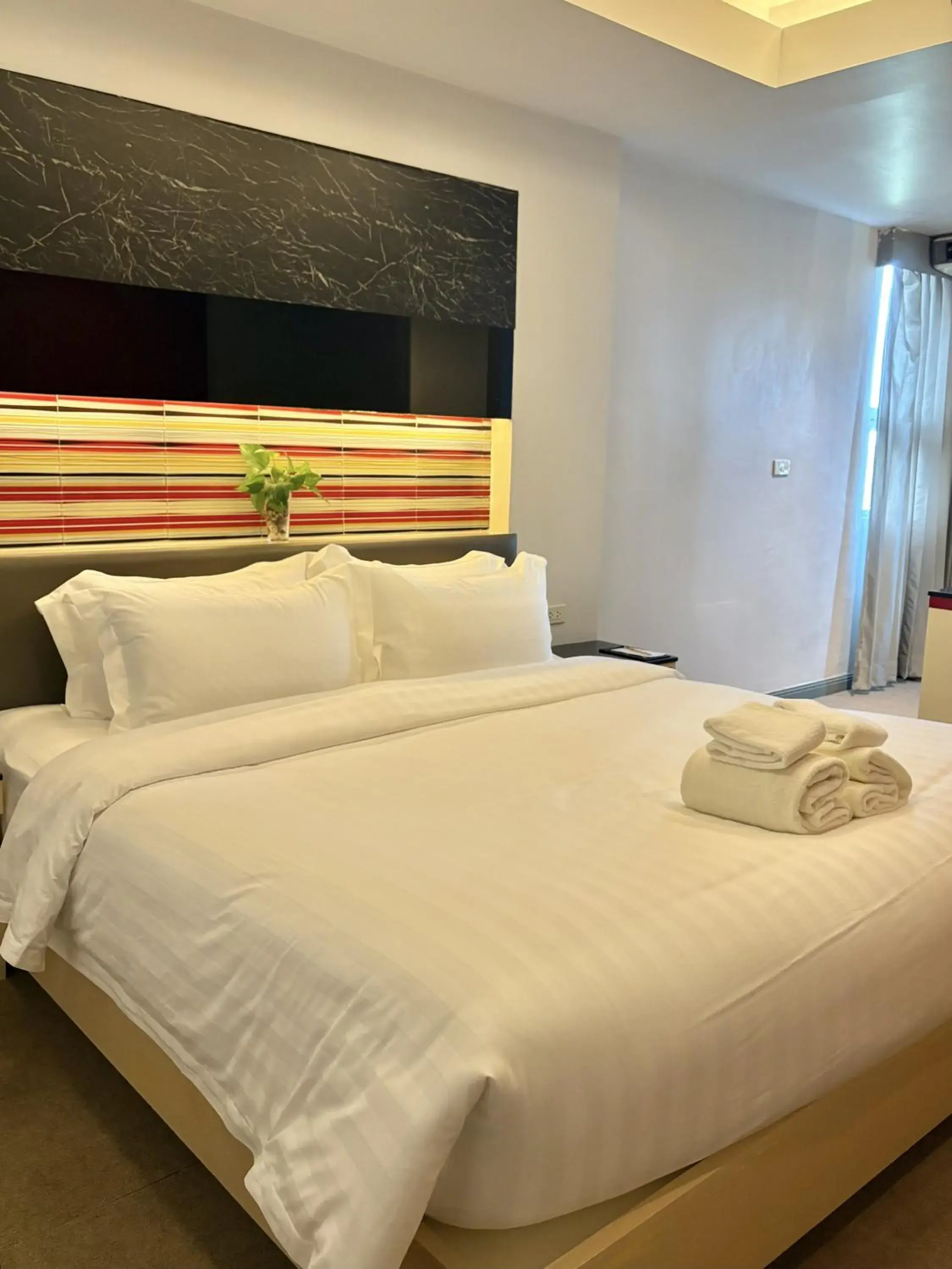 Large Double Room in Klassique Sukhumvit Hotel Large Double Room in Klassique Sukhumvit Hotel