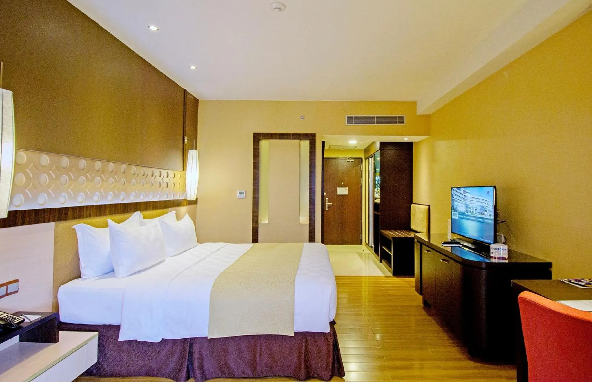 Bed in Grand Lagoi Hotel Bintan