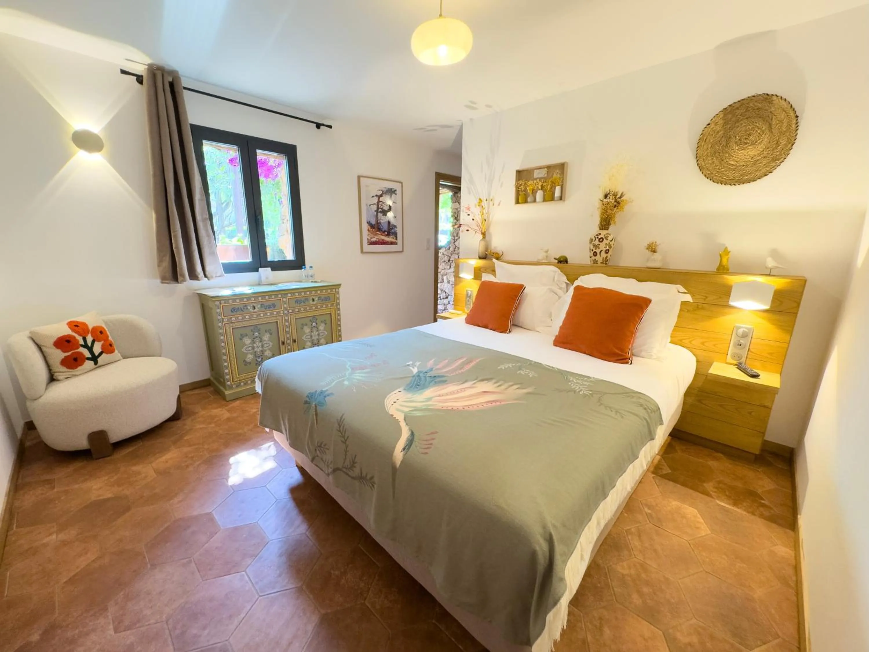 Bedroom, Bed in Domaine Pozzo di Mastri hôtel & spa