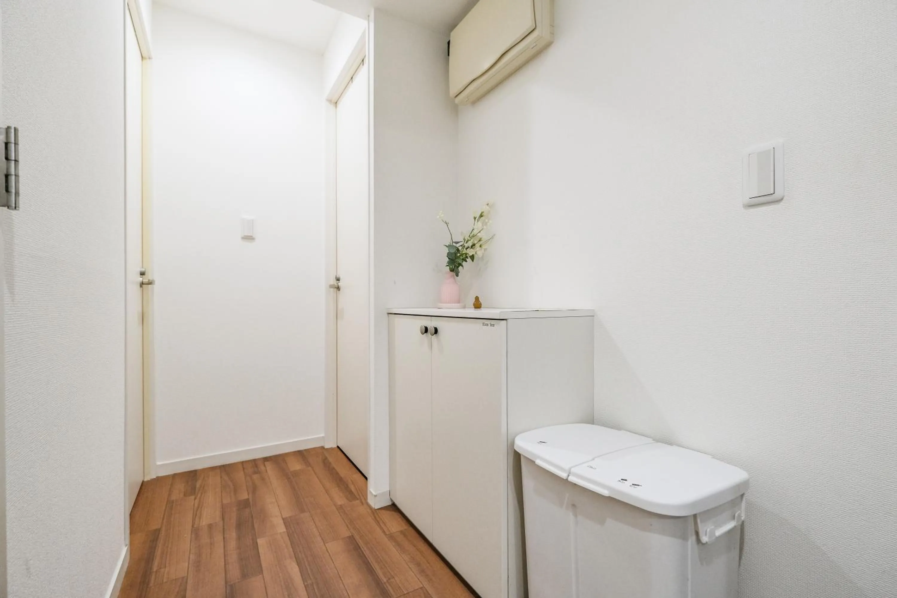 Decorative detail in Ikebukuro La Rêve House