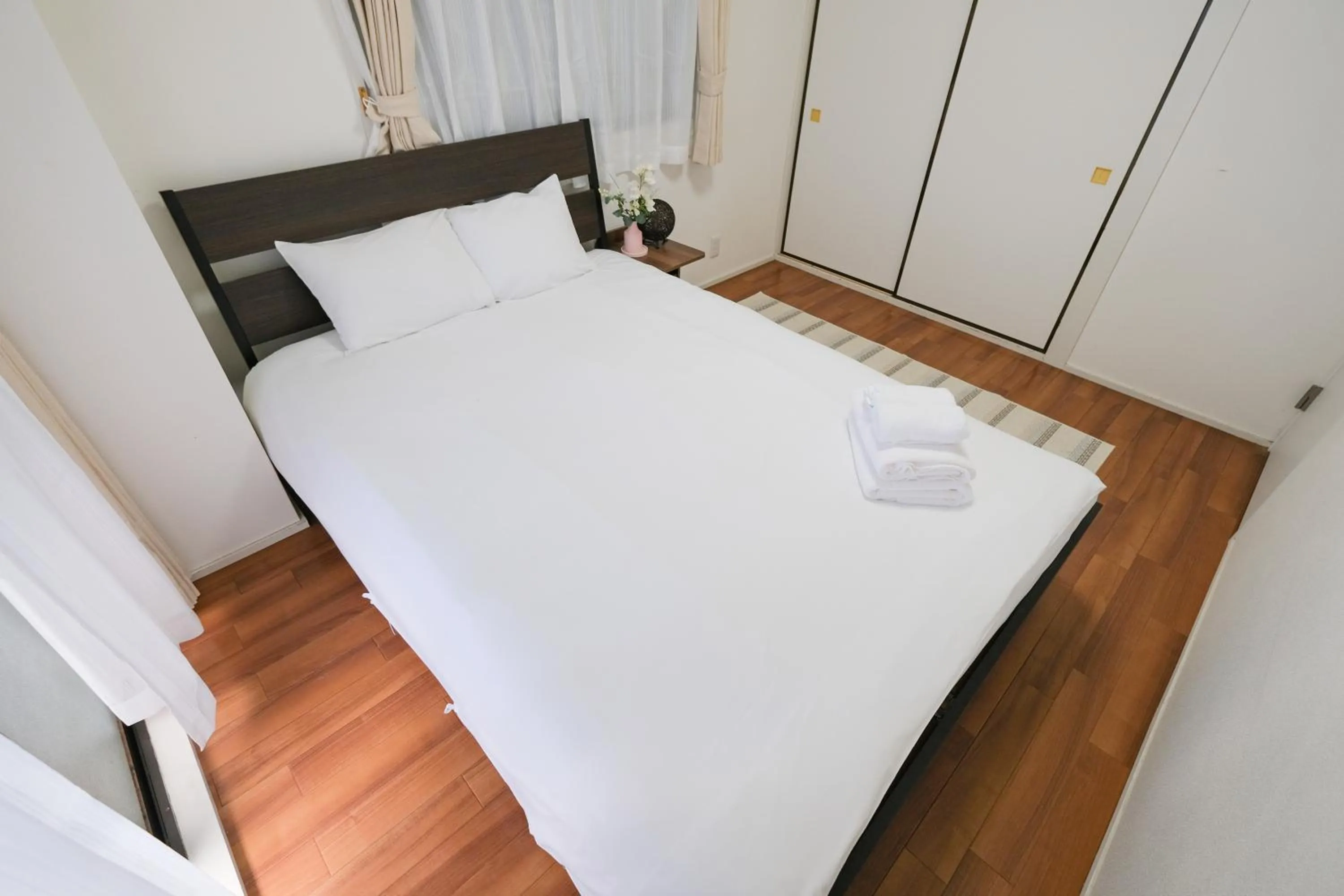 Bed in Ikebukuro La Rêve House