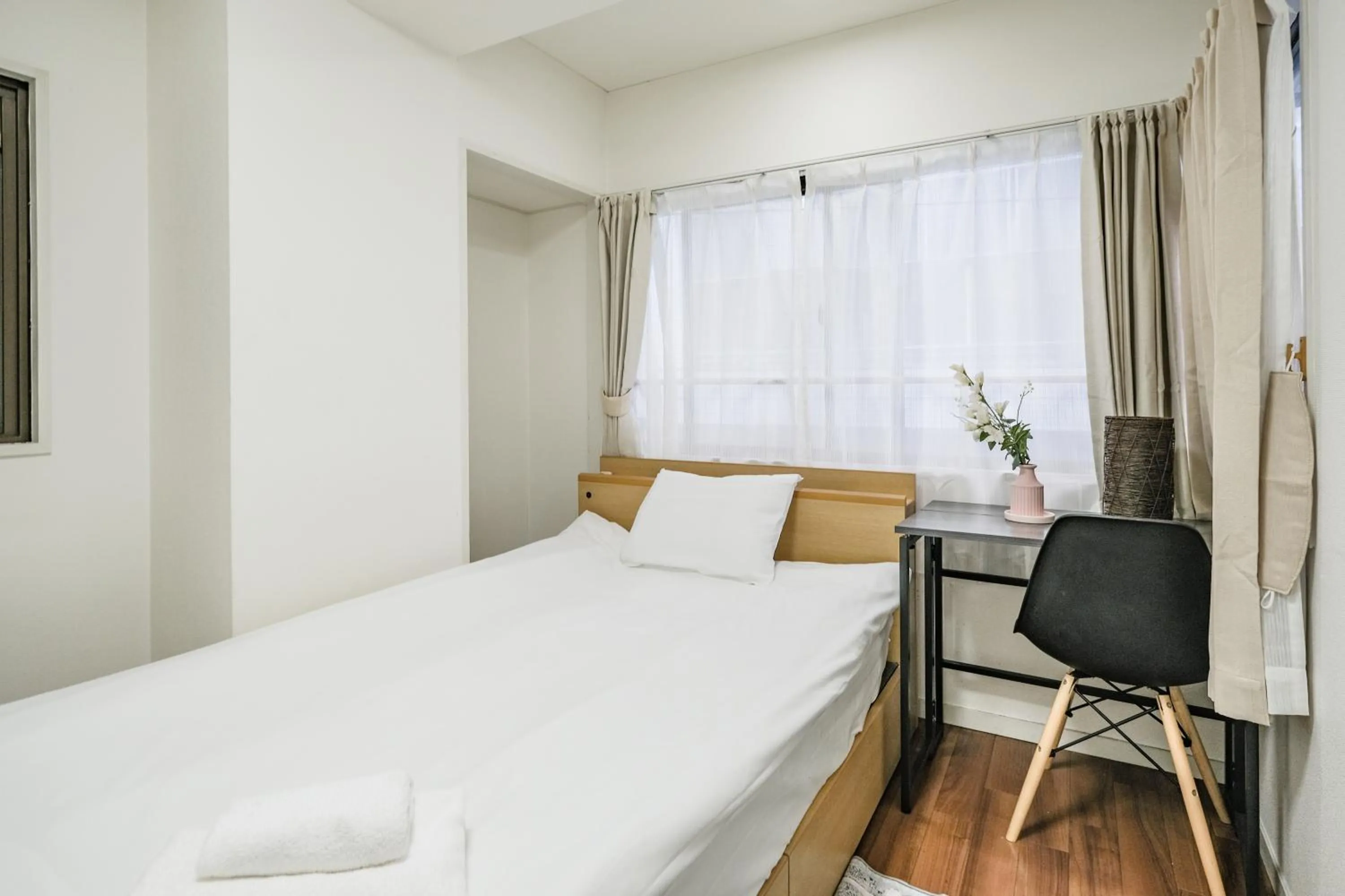 Bed in Ikebukuro La Rêve House