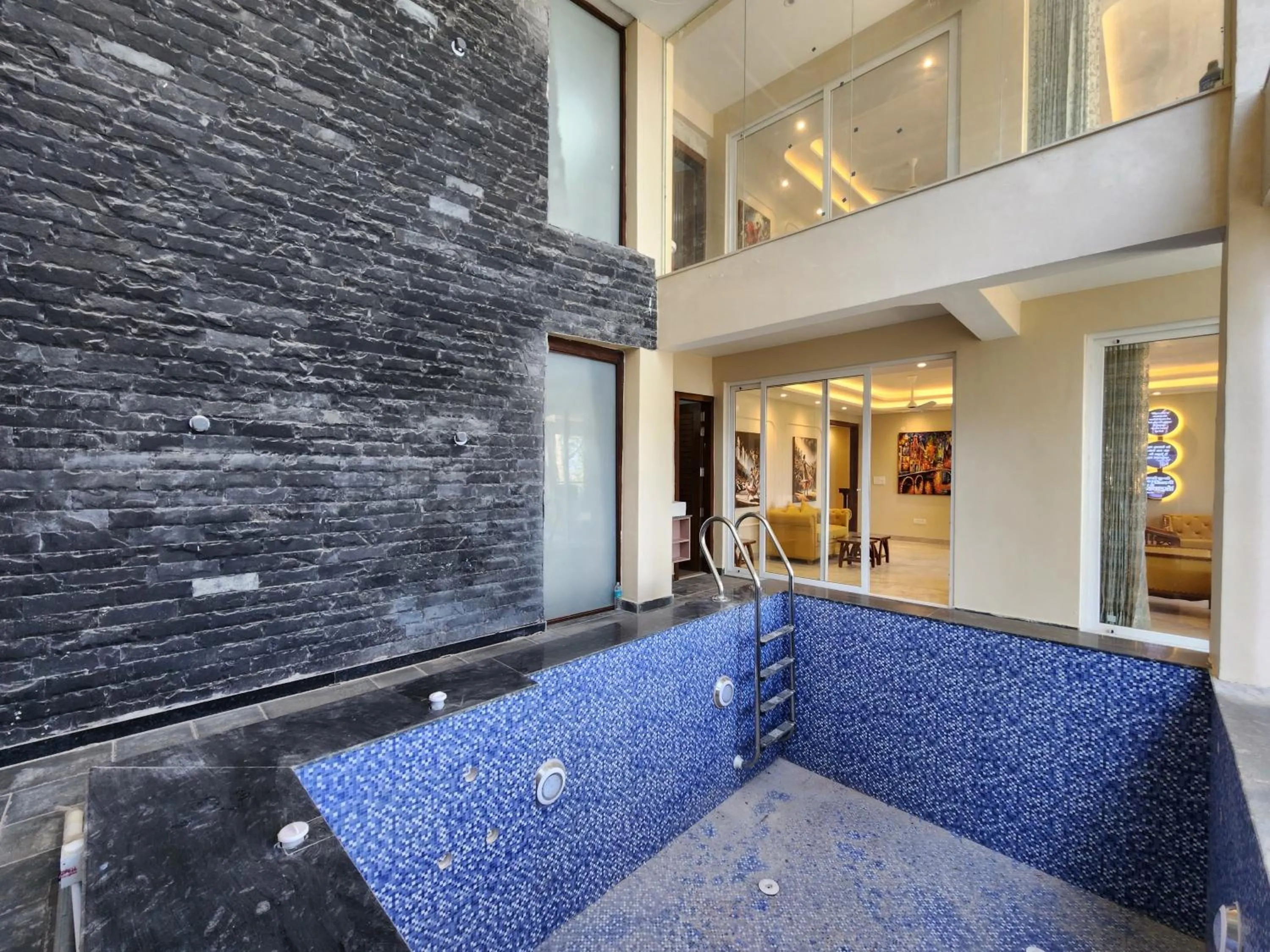 Swimming pool in The Hamilton Kasauli