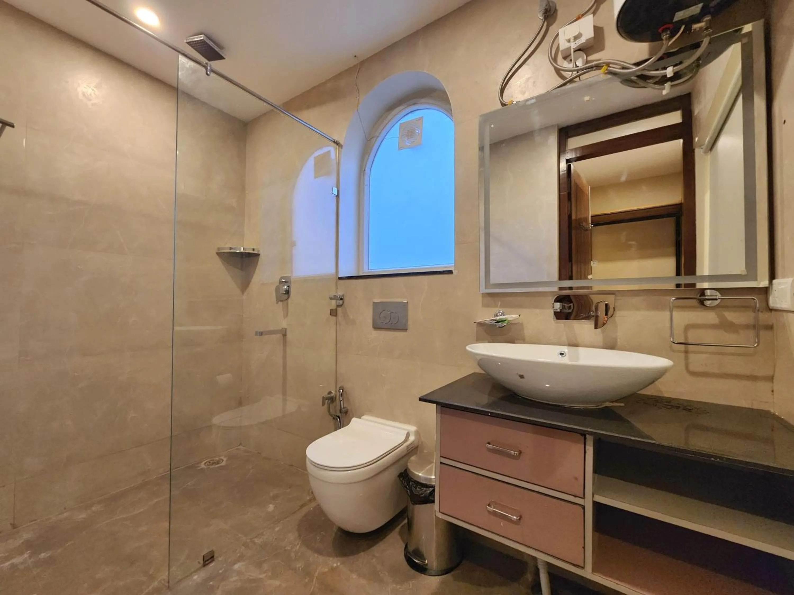 Bathroom in The Hamilton Kasauli