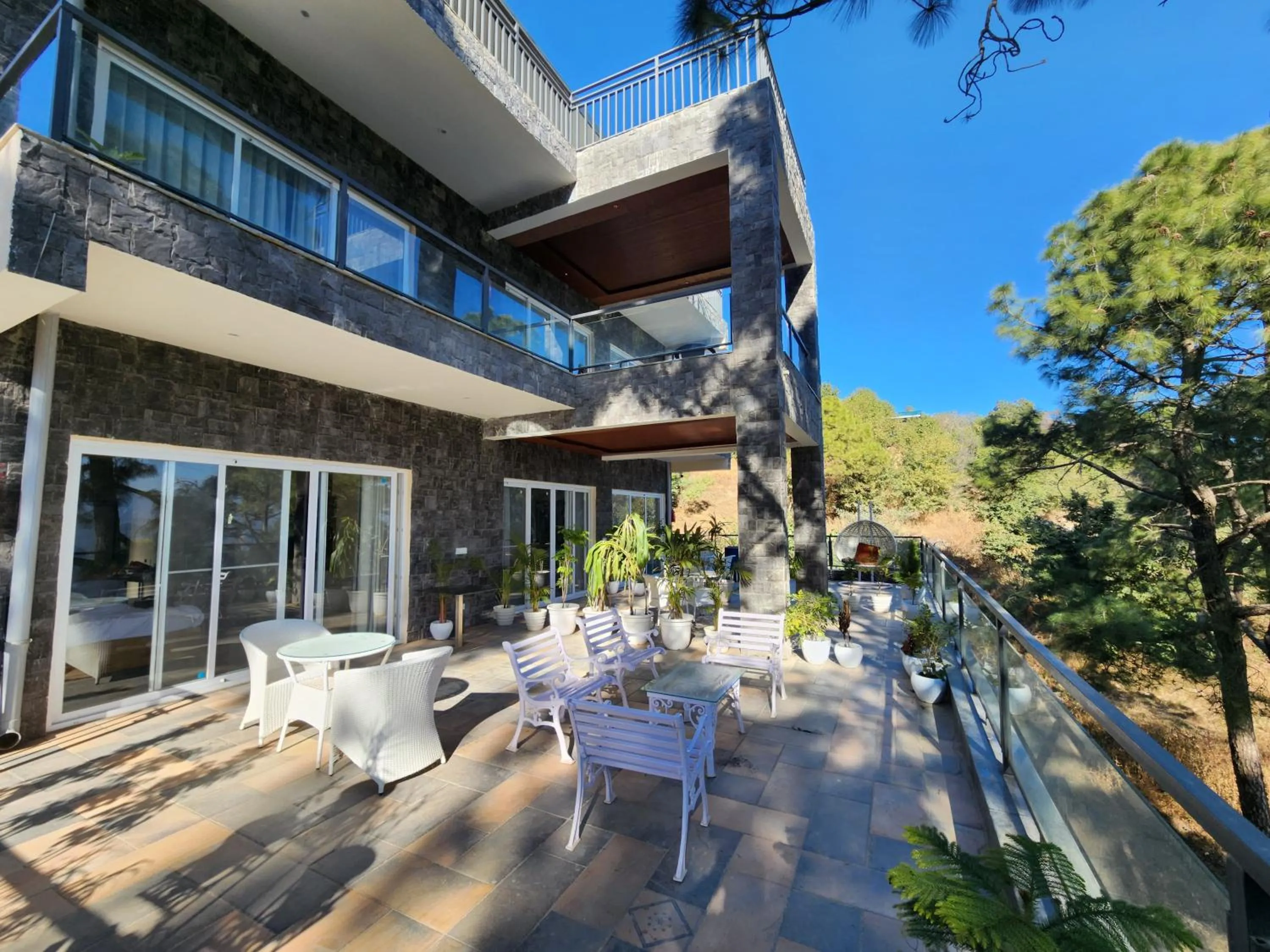 Balcony/Terrace in The Hamilton Kasauli