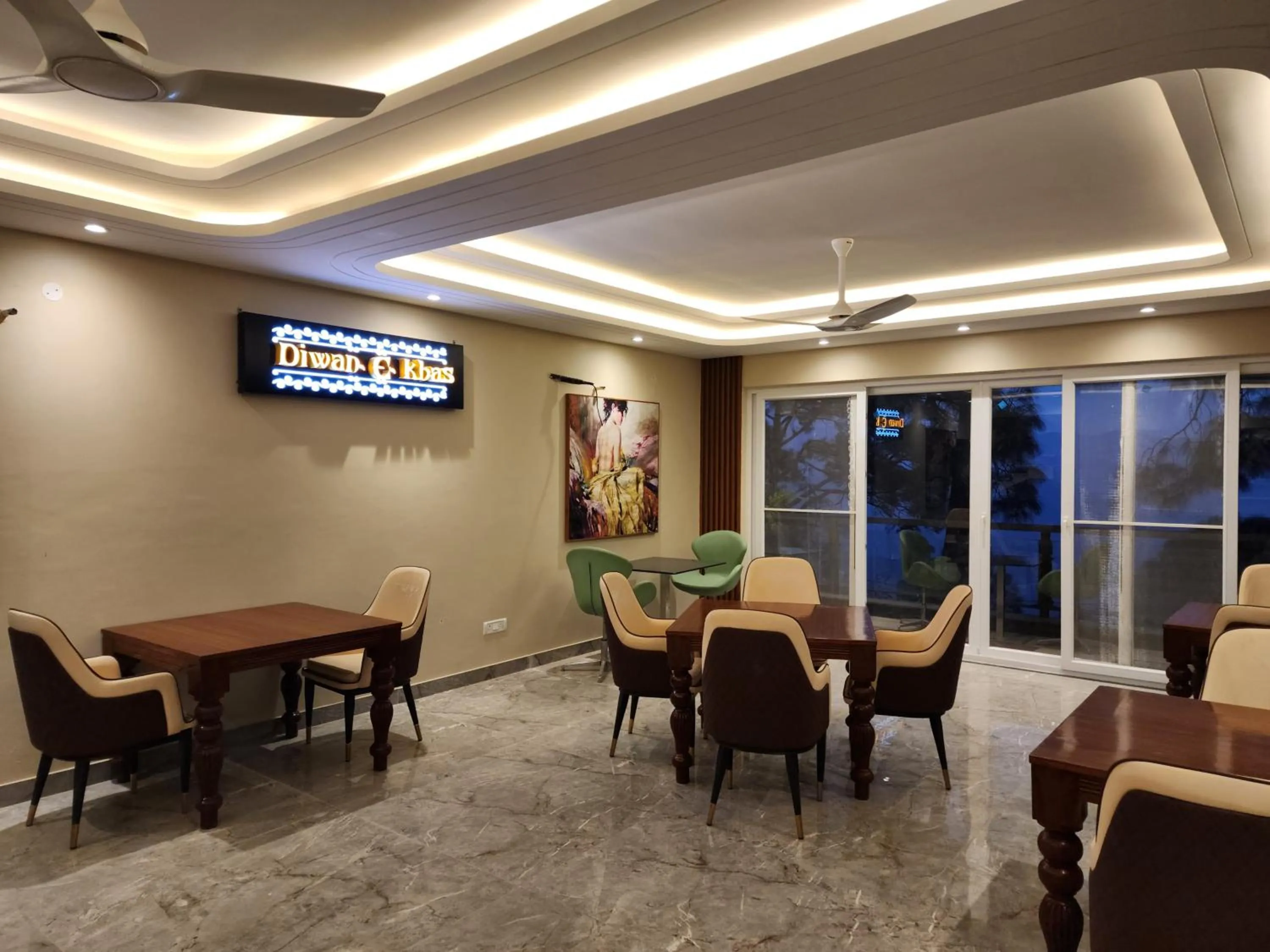 Restaurant/places to eat in The Hamilton Kasauli