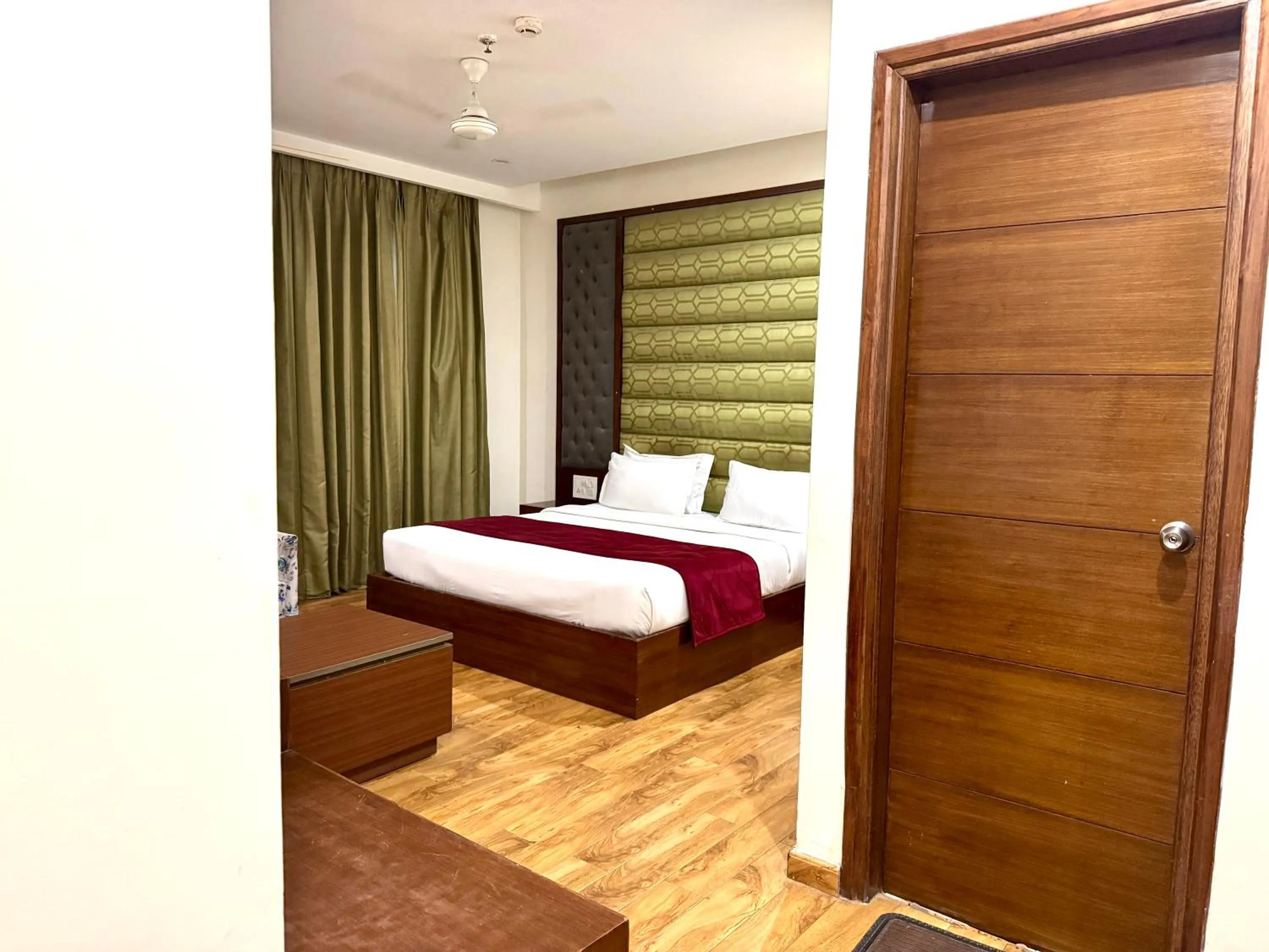 Bed in Hotel Bahl Regency