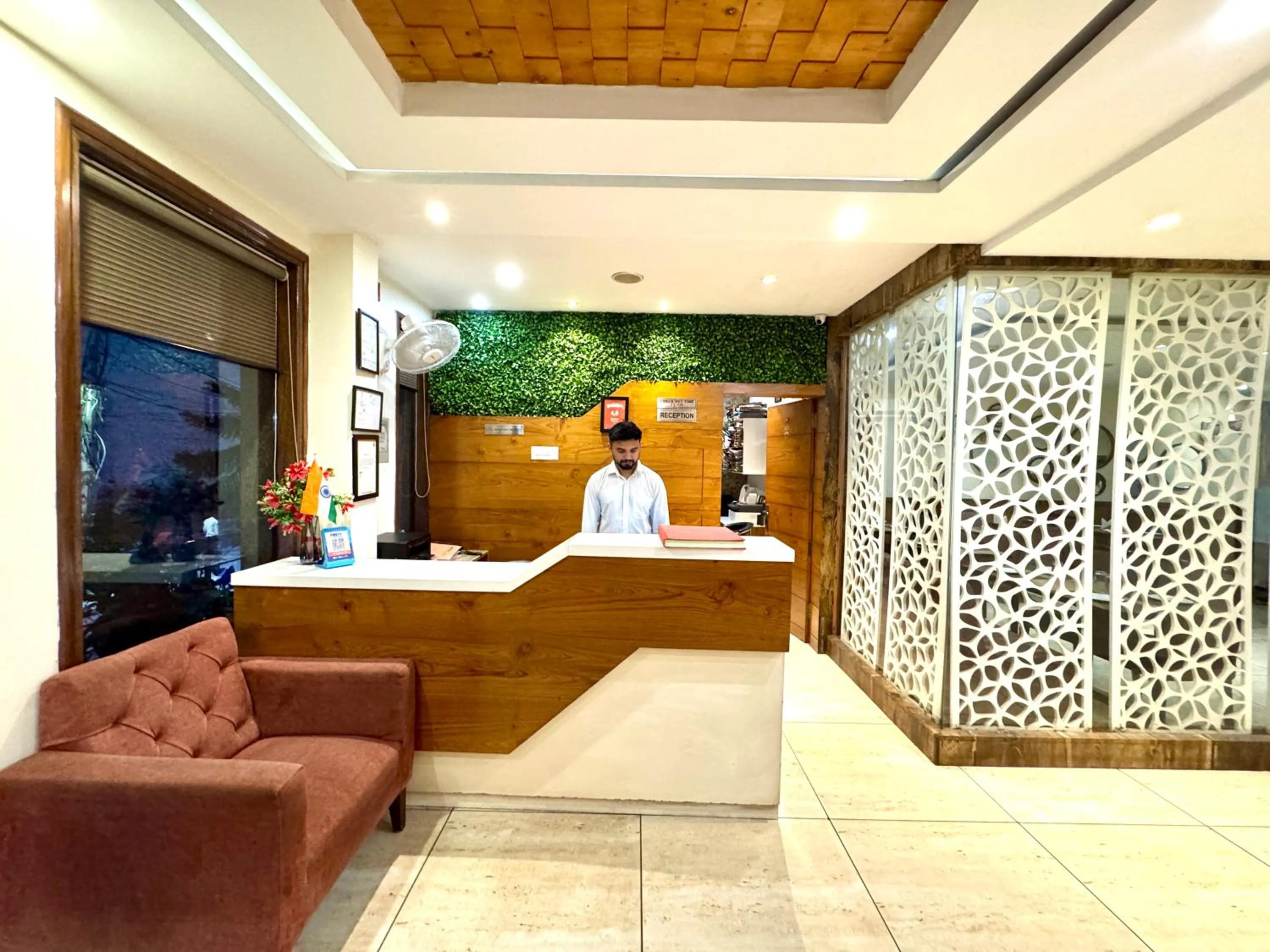 Lobby or reception in Hotel Bahl Regency