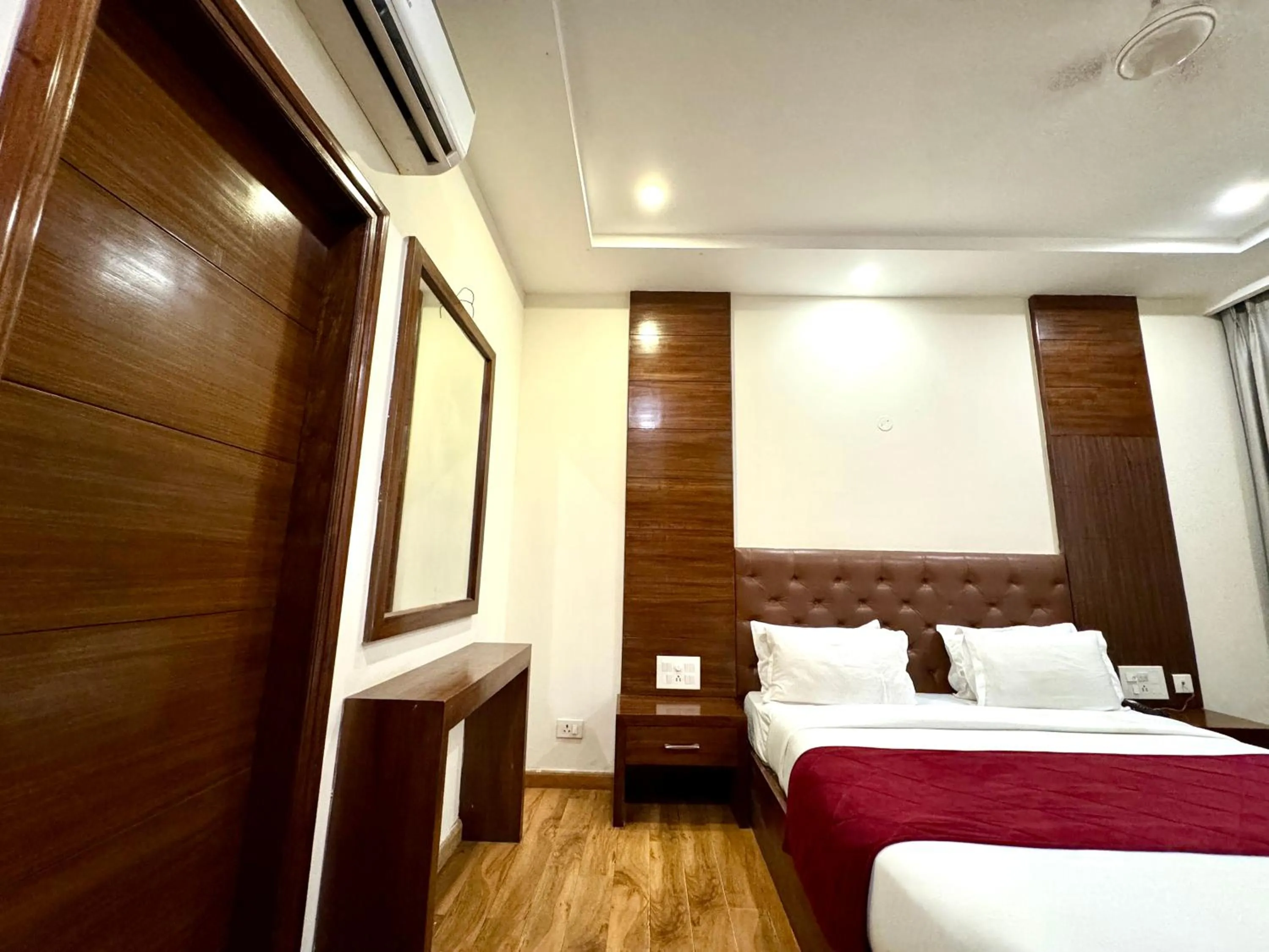 Bed in Hotel Bahl Regency