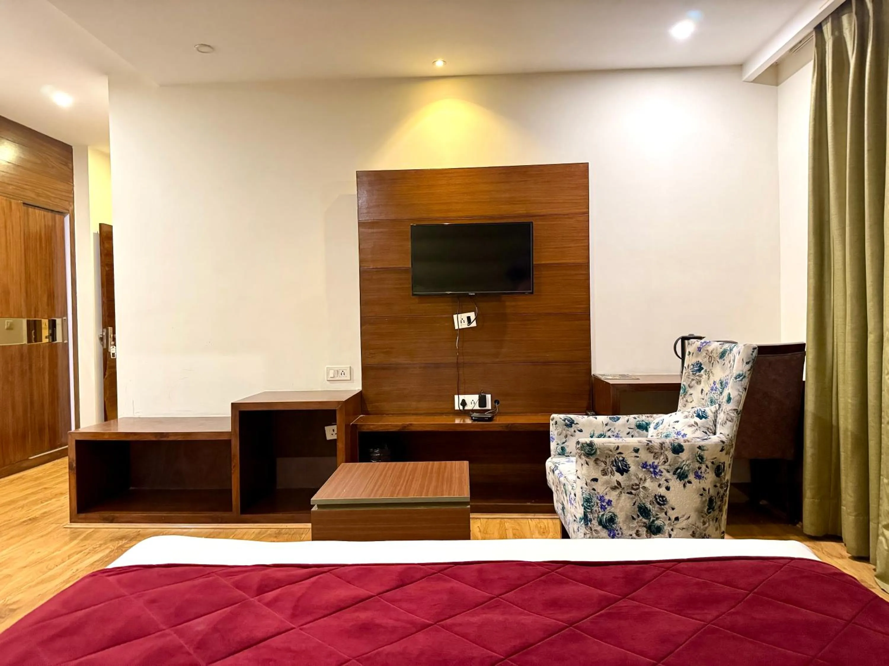 Bed in Hotel Bahl Regency