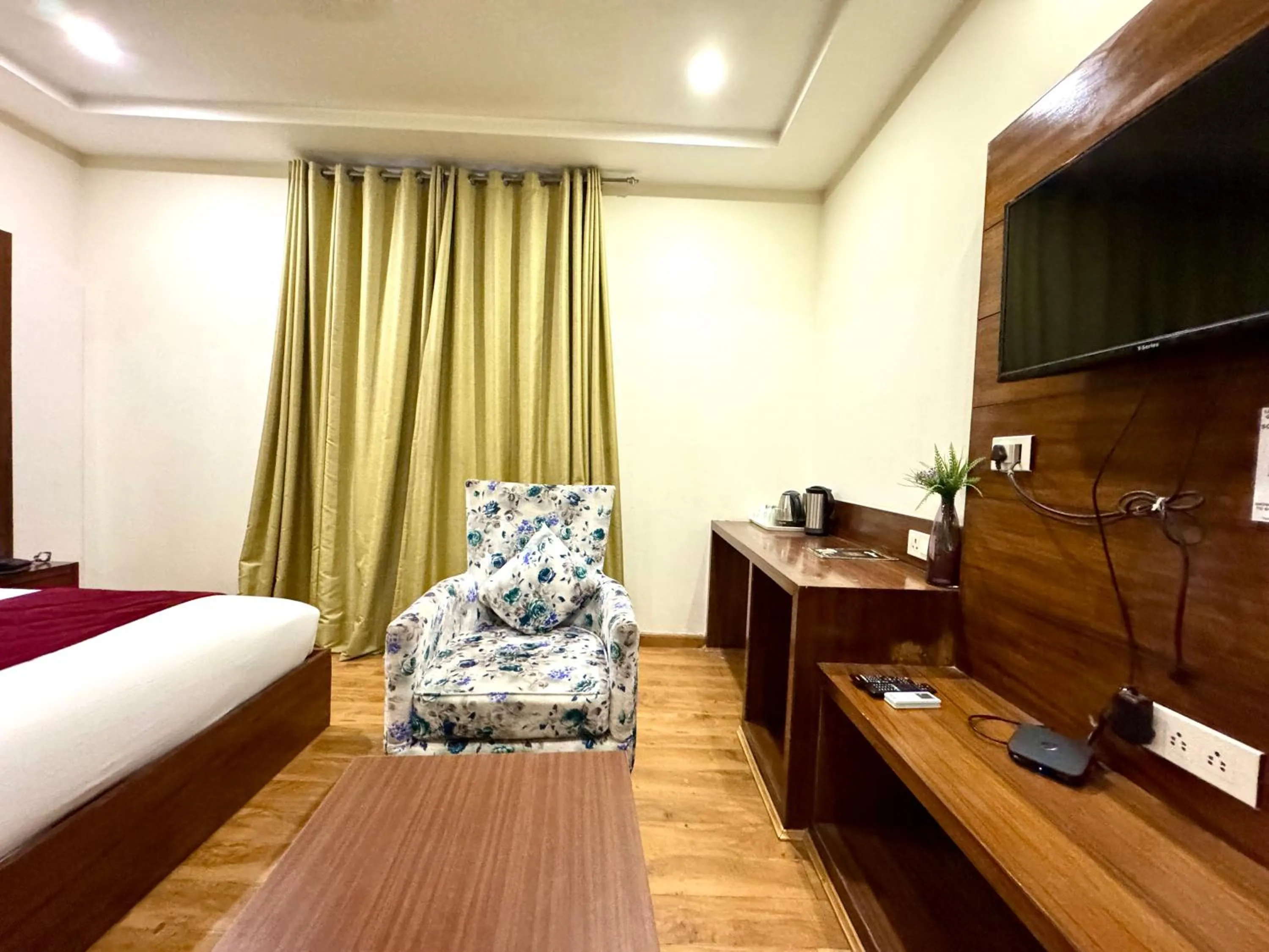 Photo of the whole room, Bed in Hotel Bahl Regency
