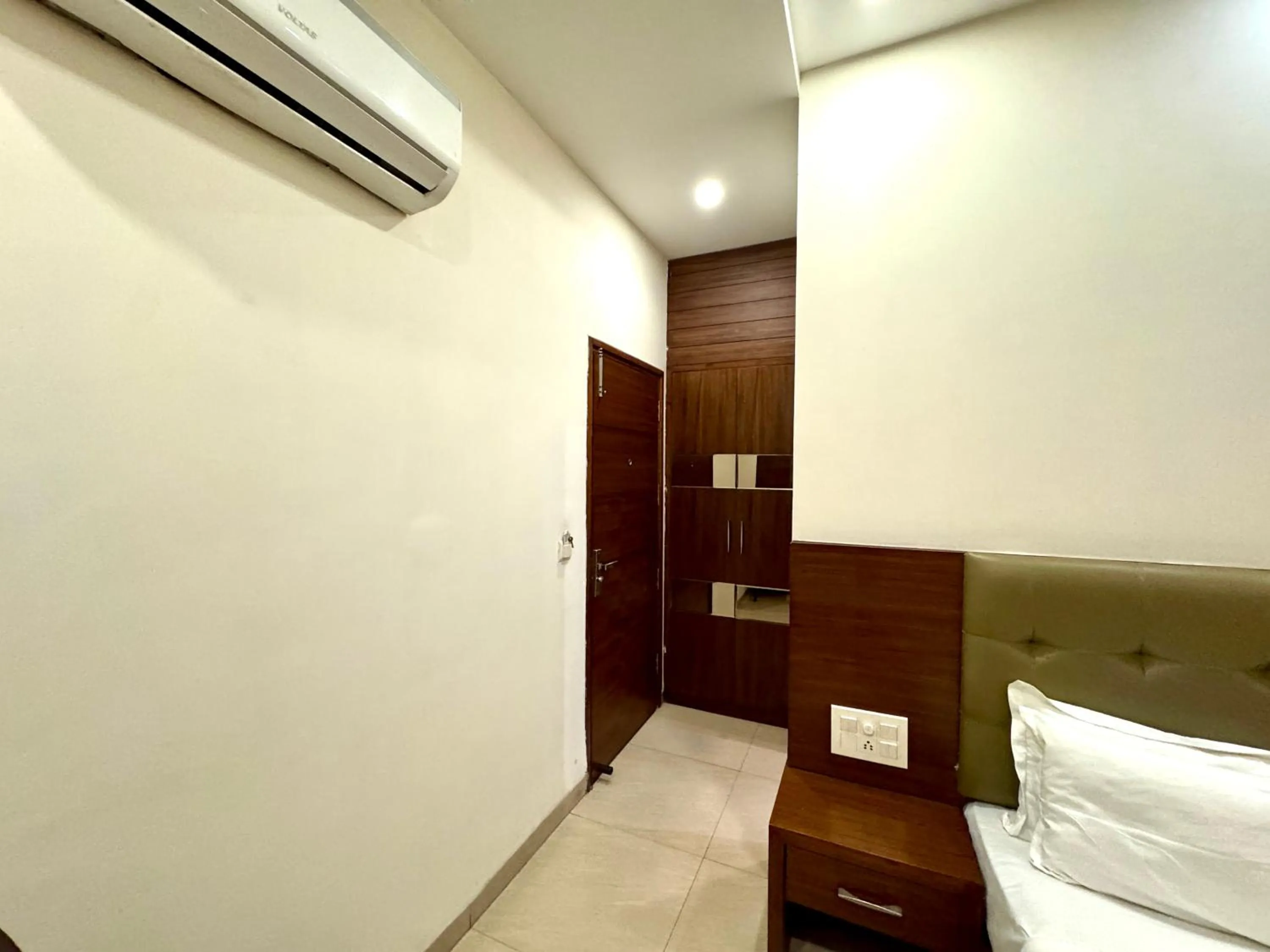 Photo of the whole room, Bed in Hotel Bahl Regency