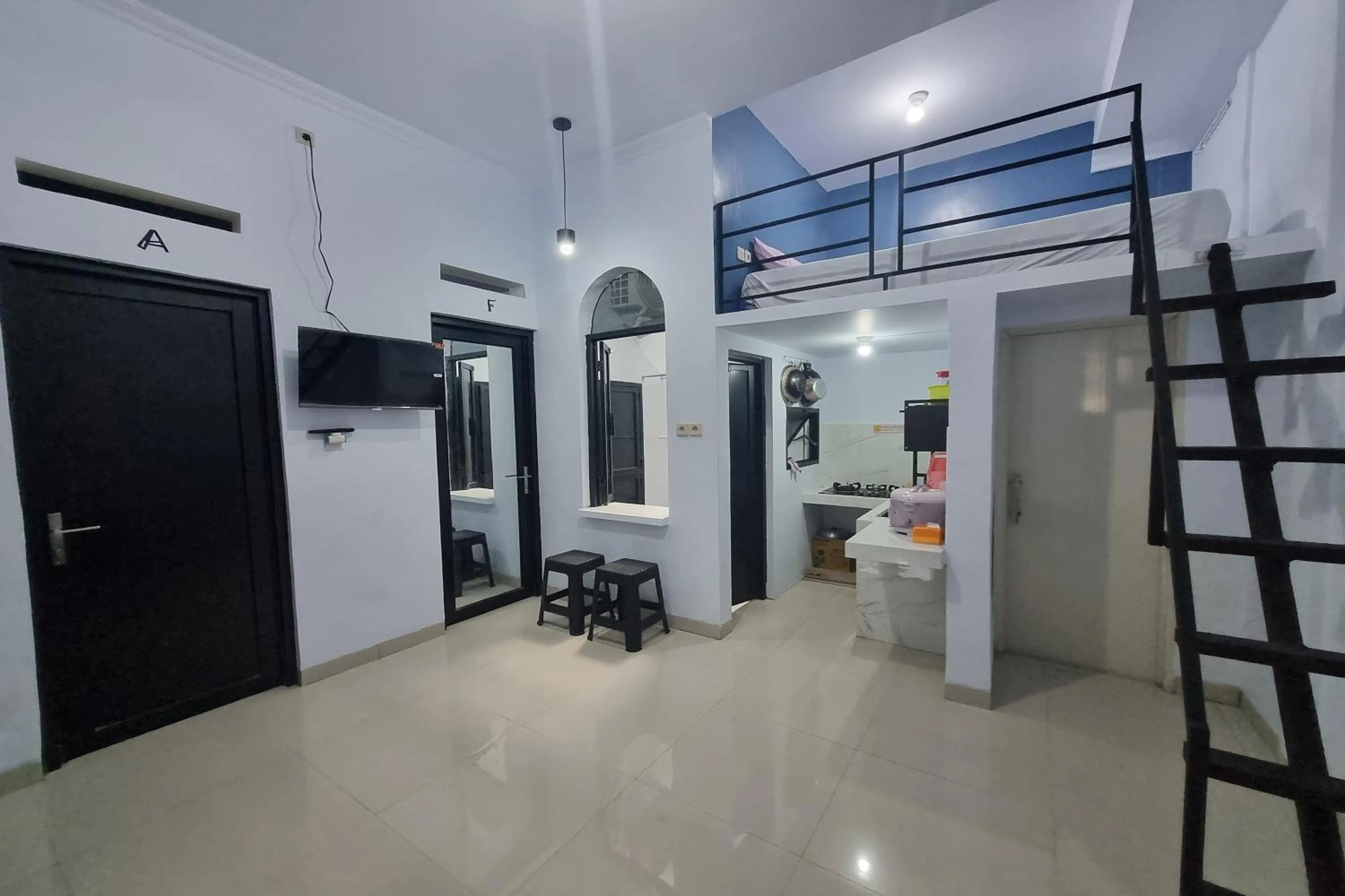 Property building, Bed in Ardafa Inn & Villa