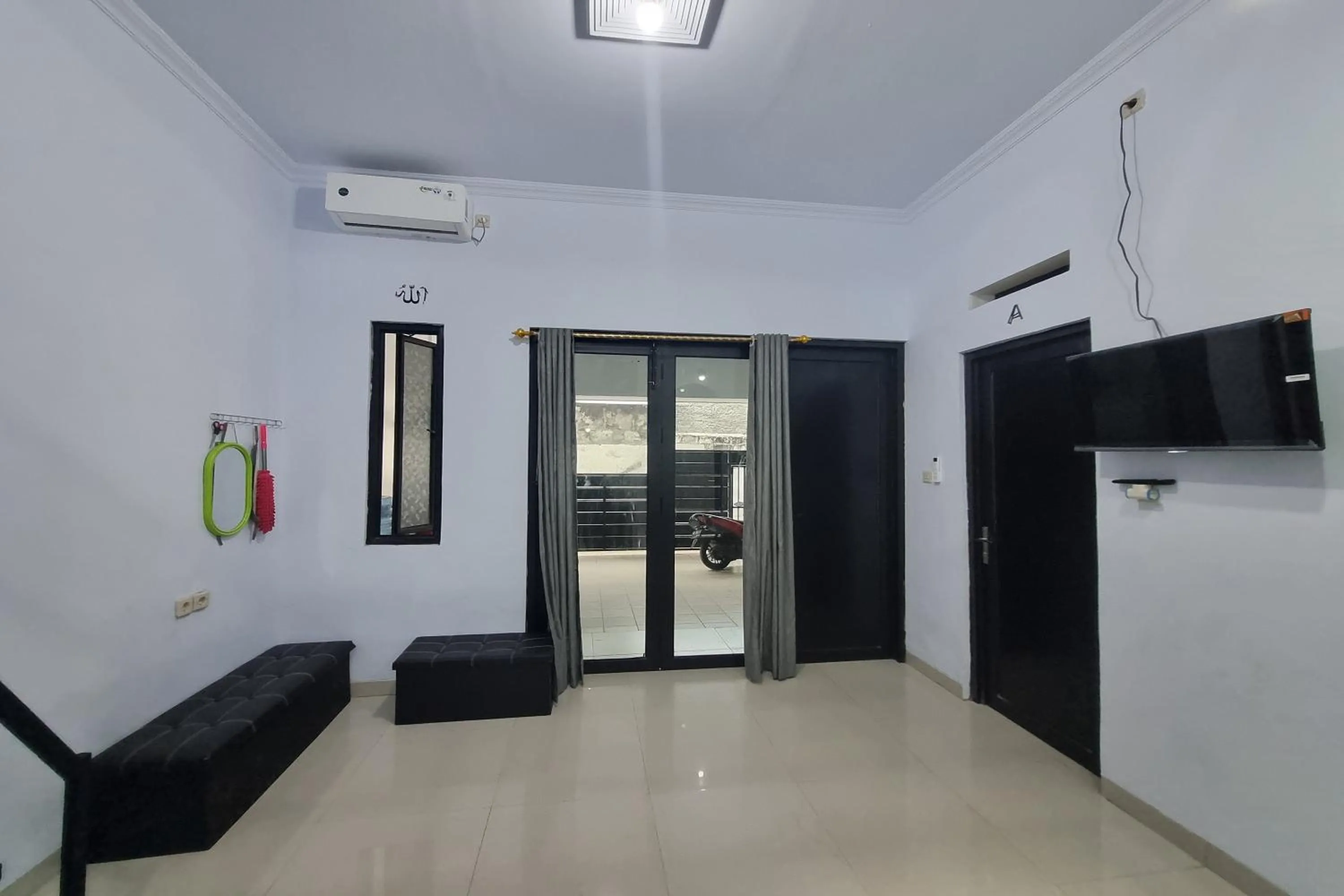 Bedroom in Ardafa Inn & Villa