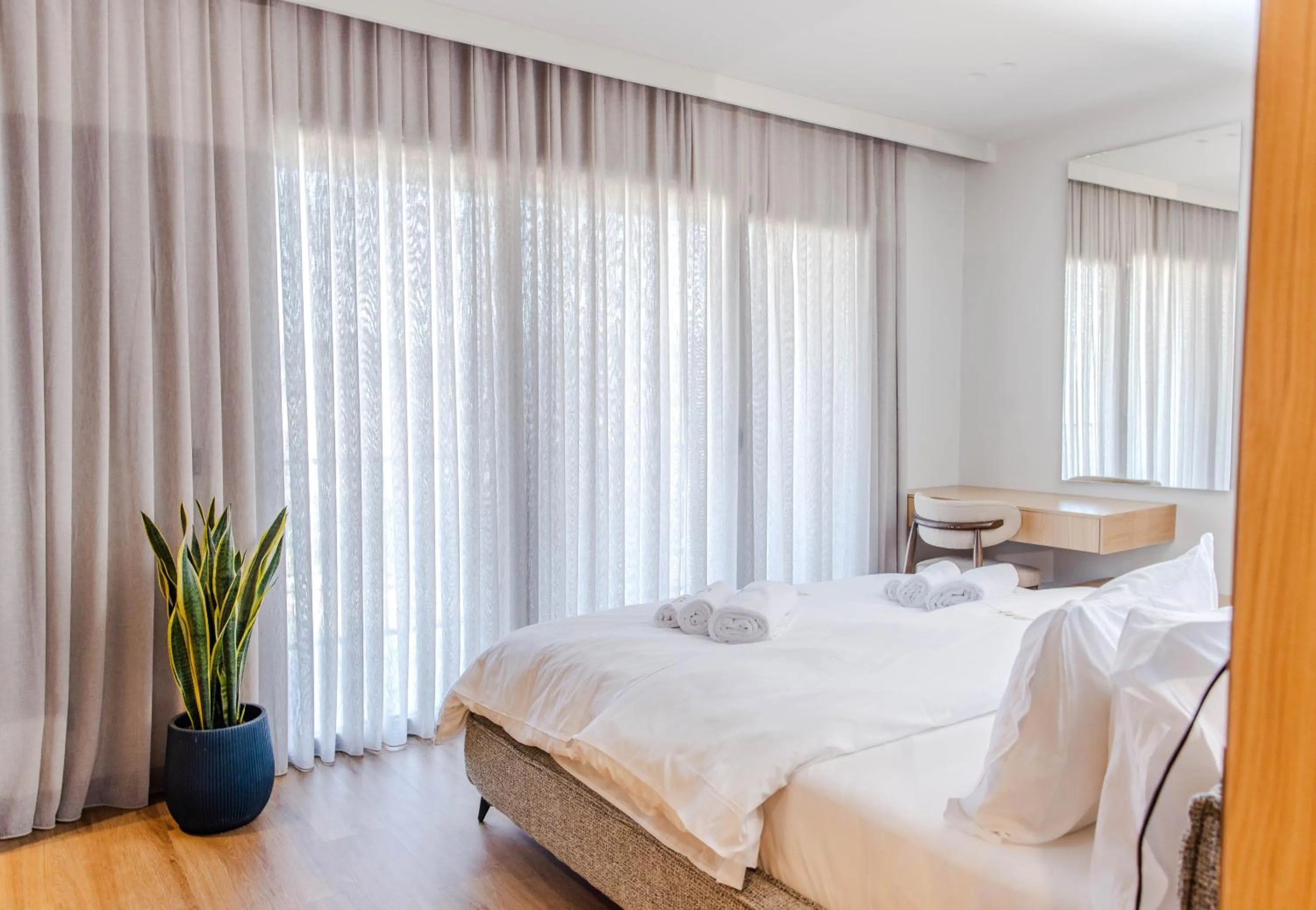 Bedroom, Bed in Si Hotel Tirana