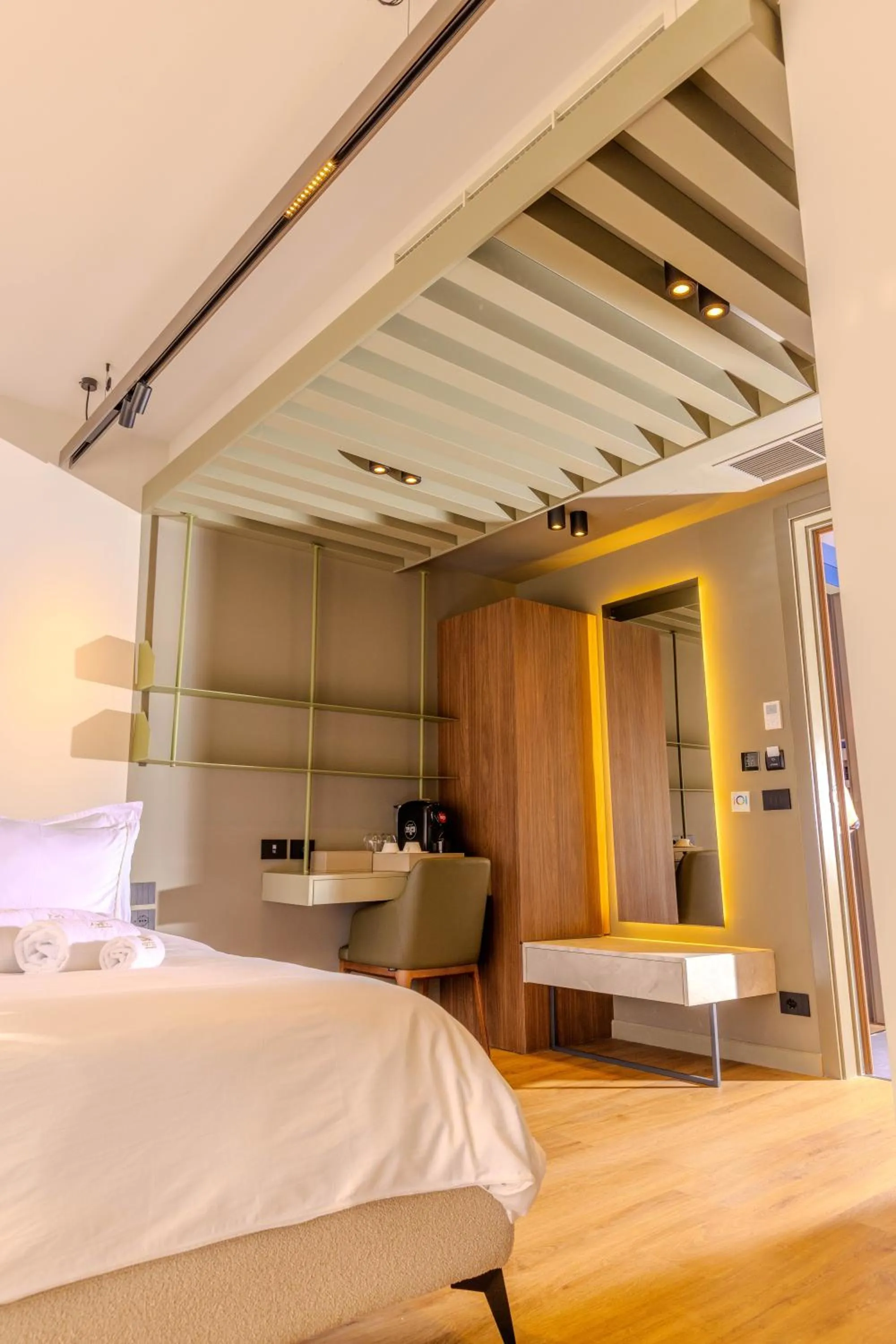 Bed in Si Hotel Tirana