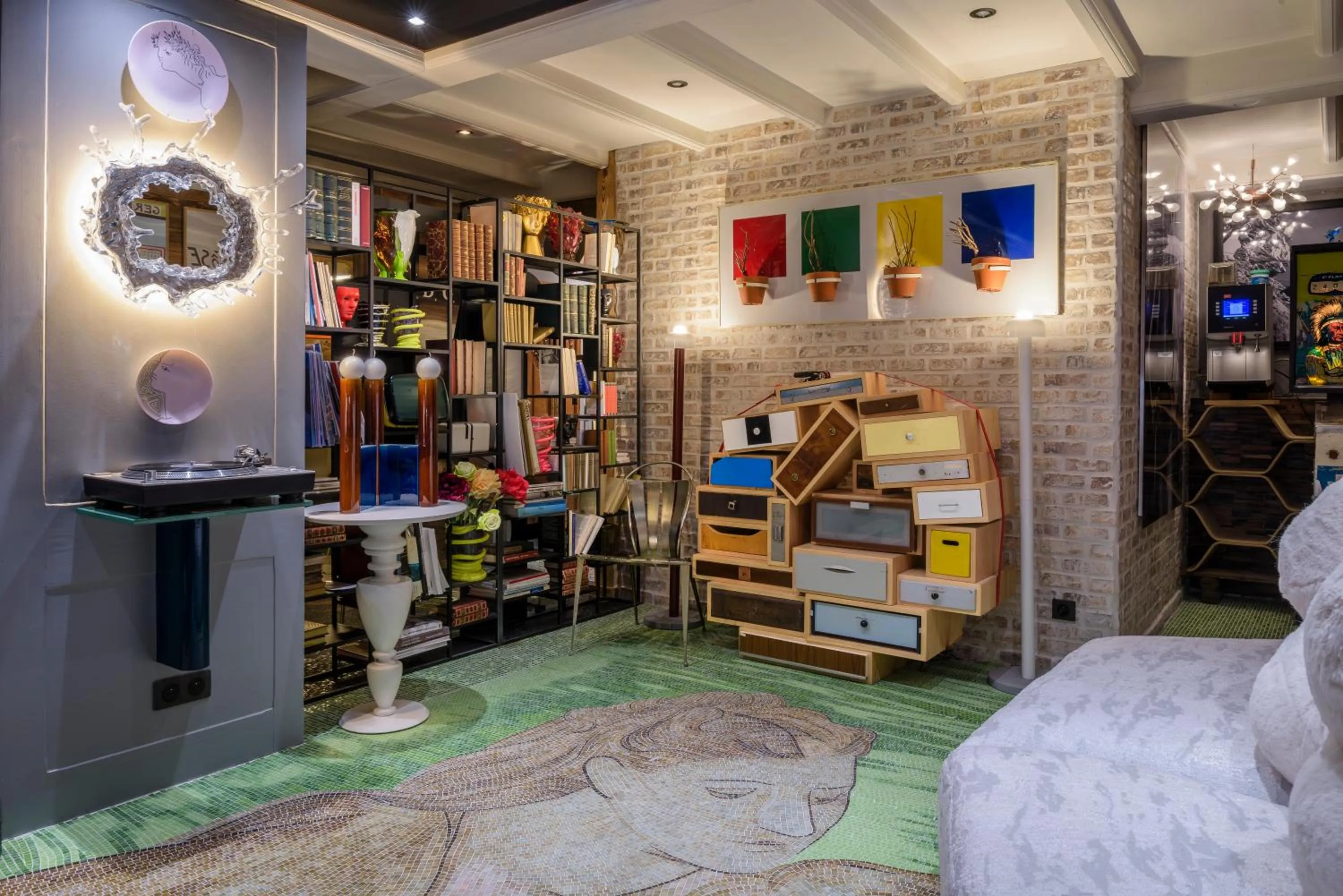 Lobby or reception in Snow Lodge Hotel Courchevel 1850