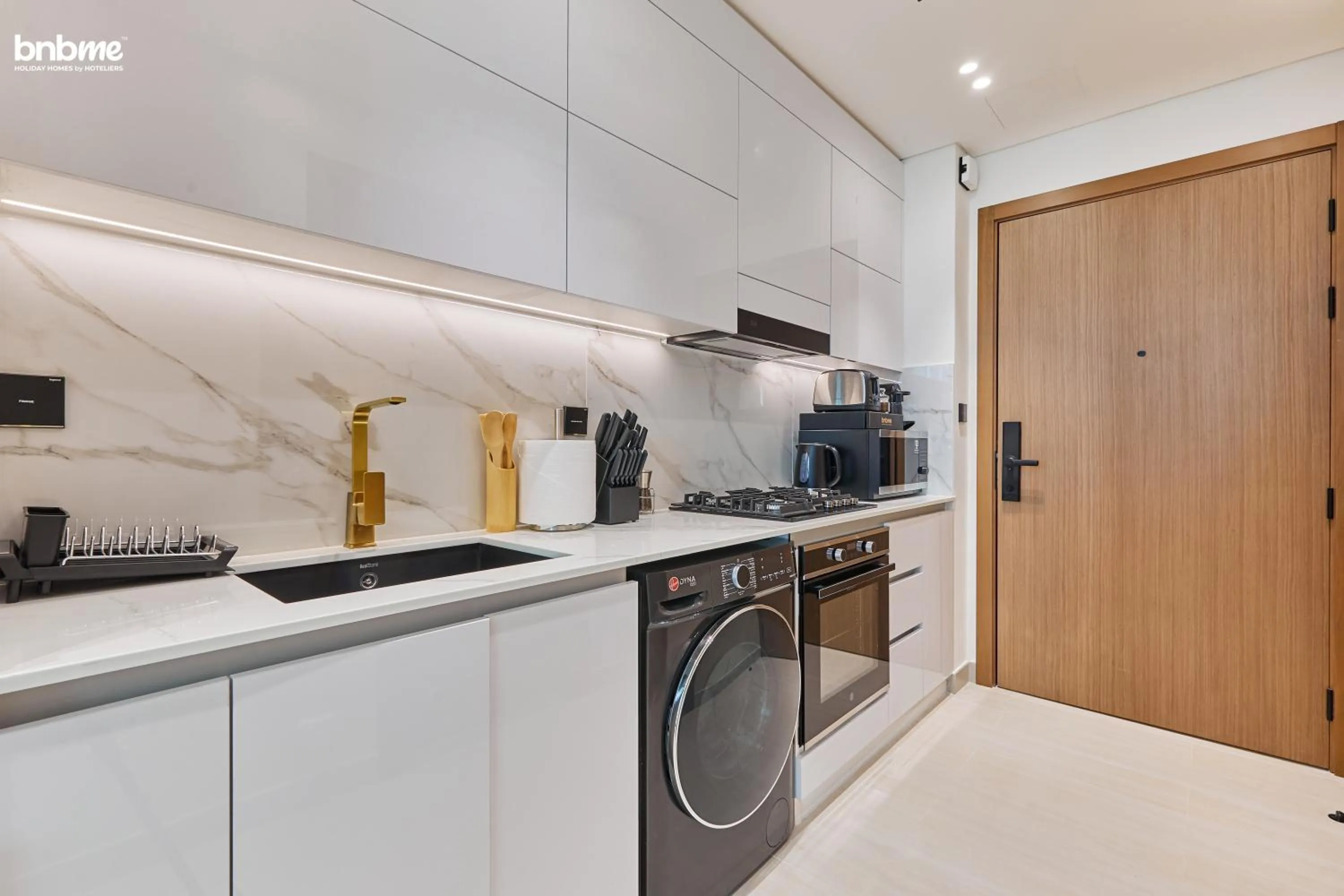 Coffee/tea facilities in bnbmehomes - Binghatti Lavender