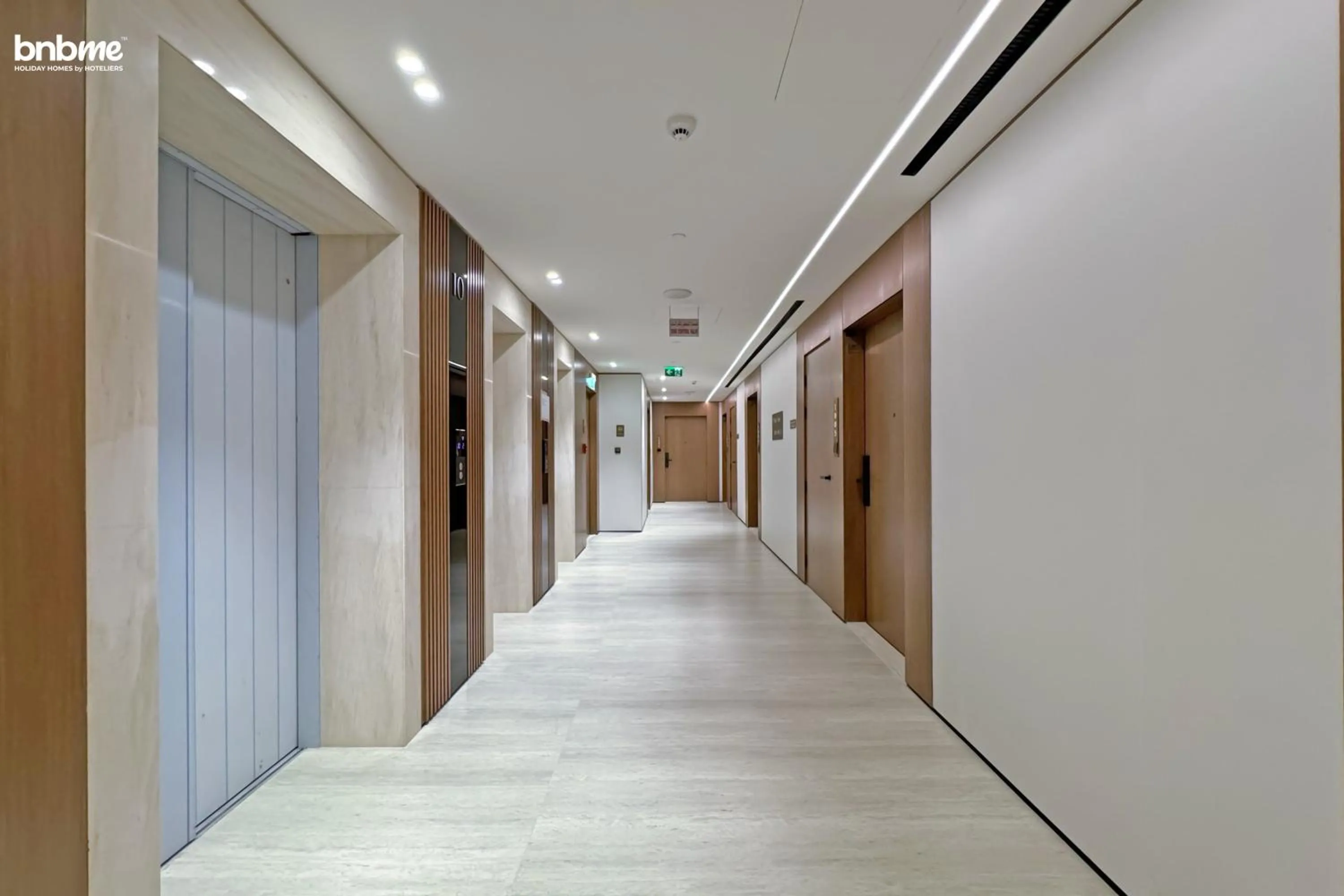 elevator in bnbmehomes - Binghatti Lavender