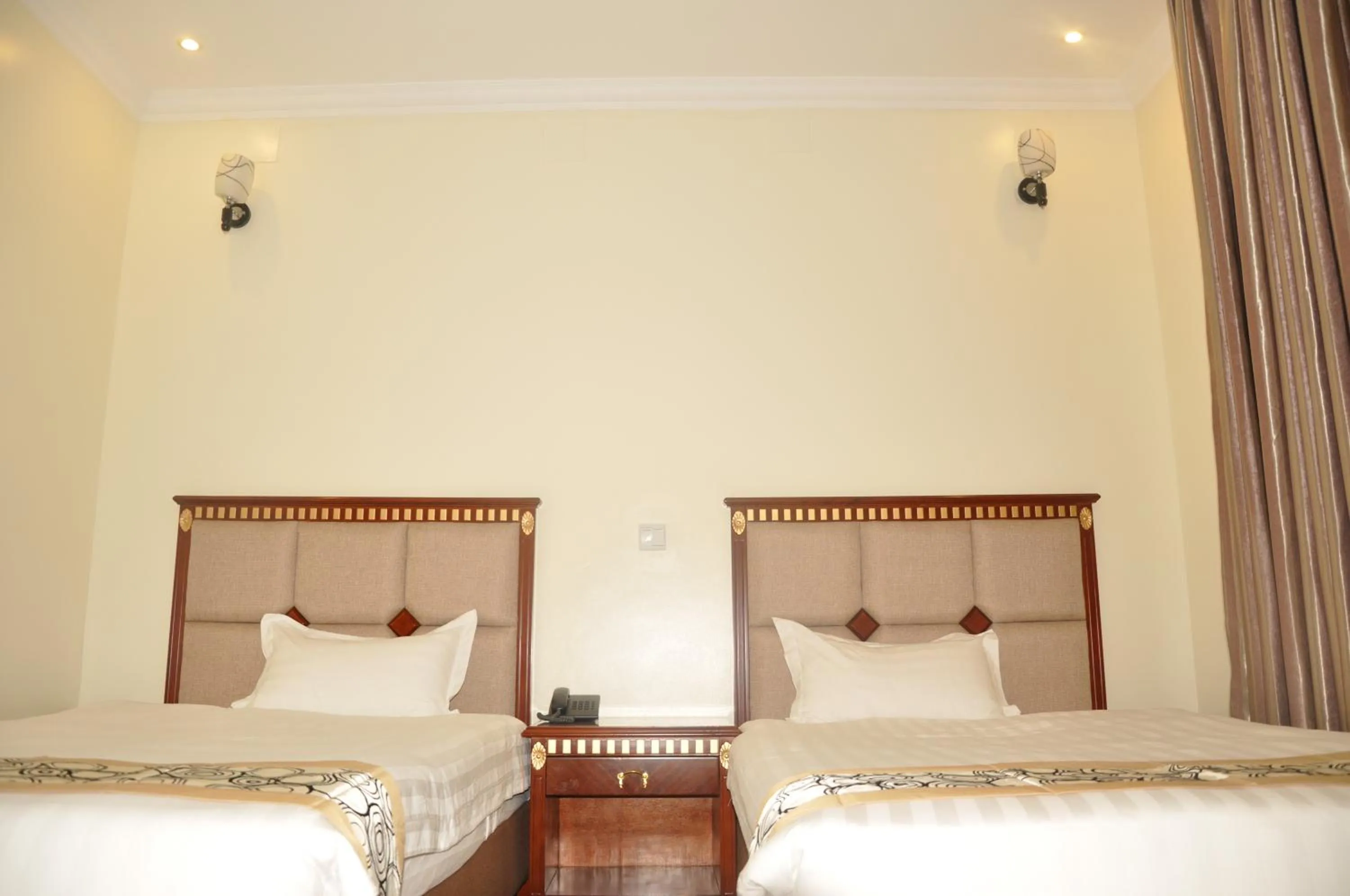 Bedroom, Bed in Great Seasons Hotel