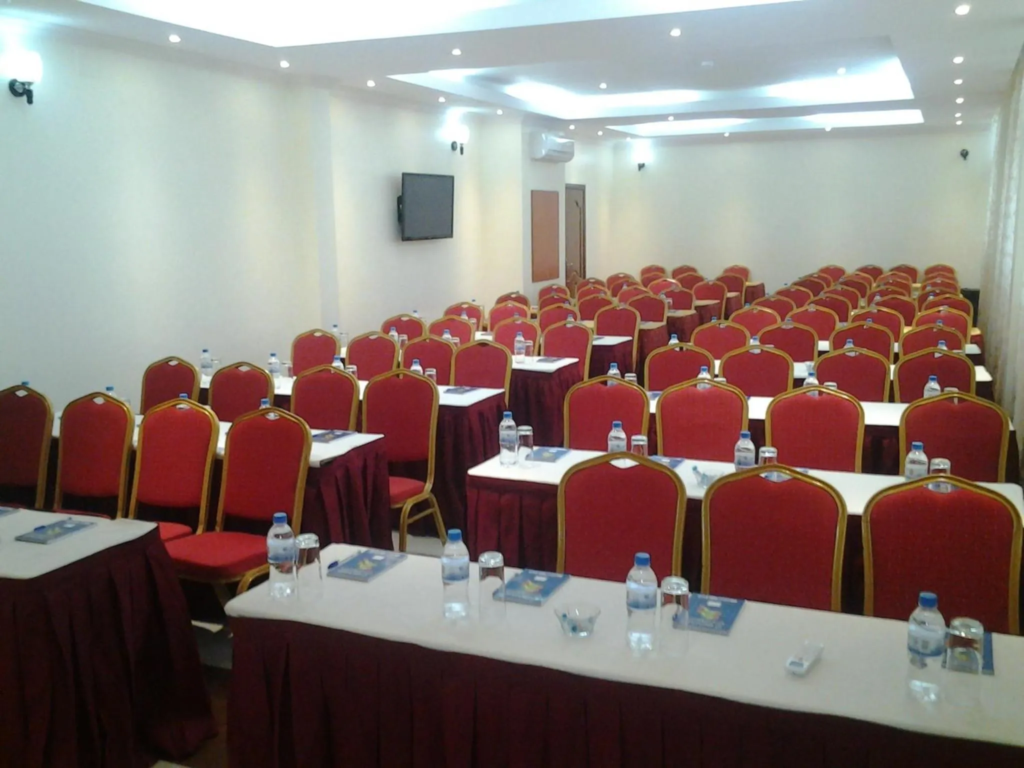 Banquet/Function facilities, Business Area/Conference Room in Great Seasons Hotel