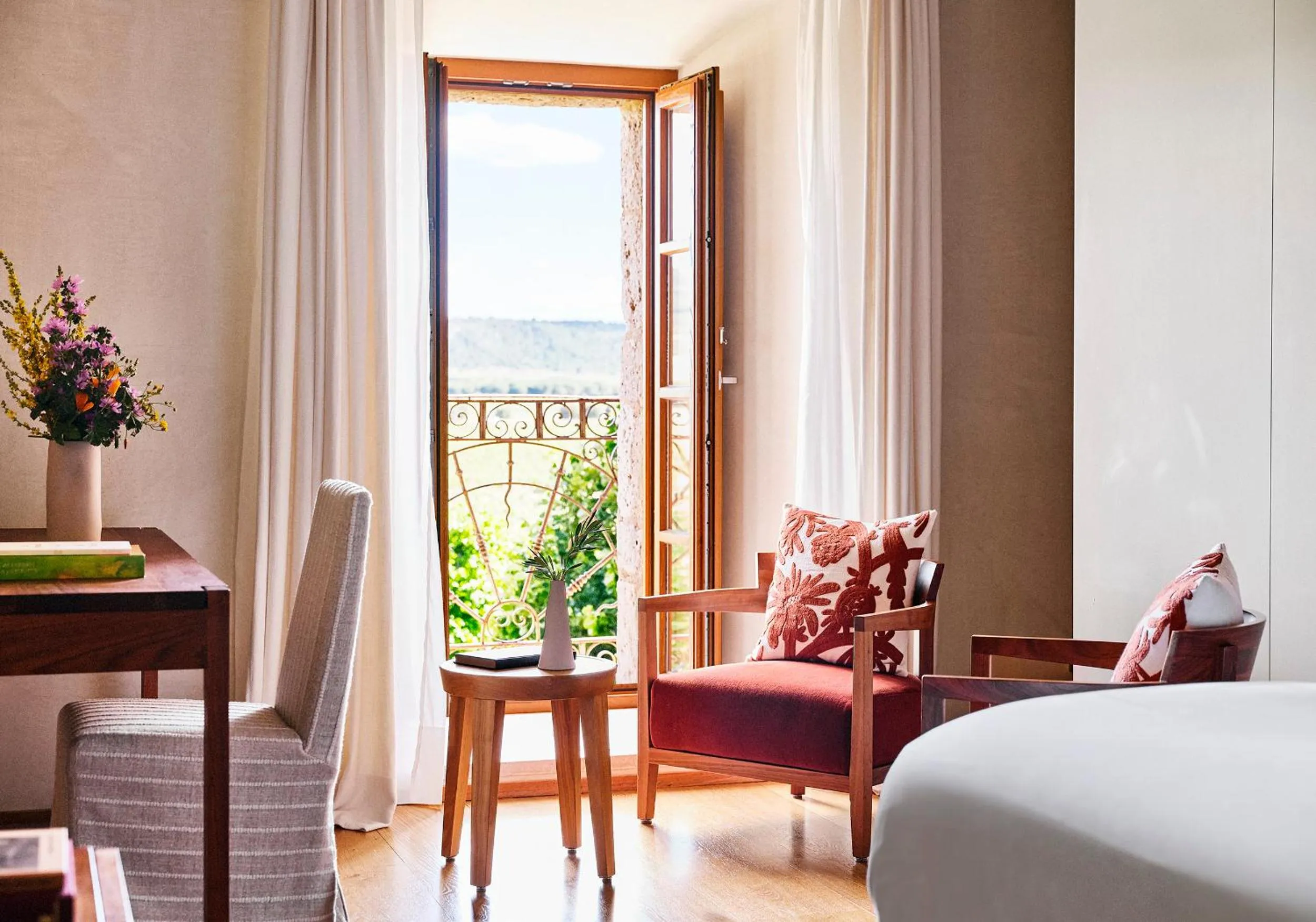 Balcony/Terrace, Bed in Abadia Retuerta LeDomaine