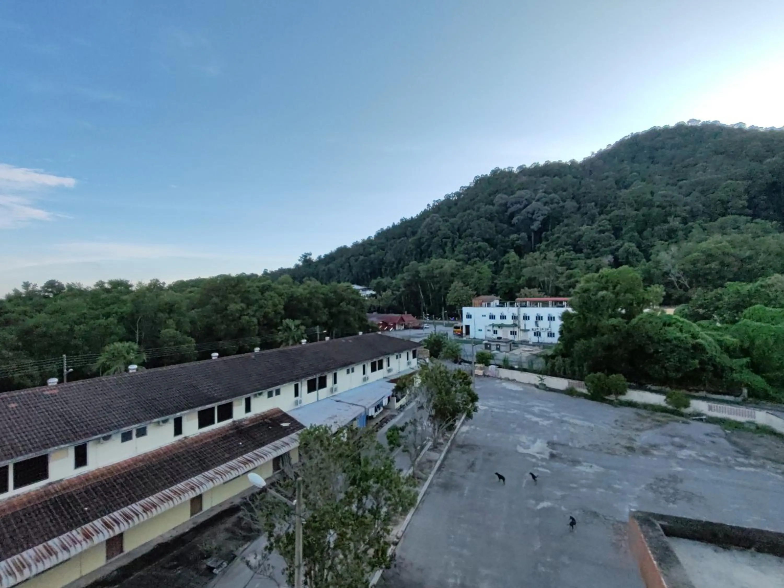 Property building in Lumut Villa Inn Homestay