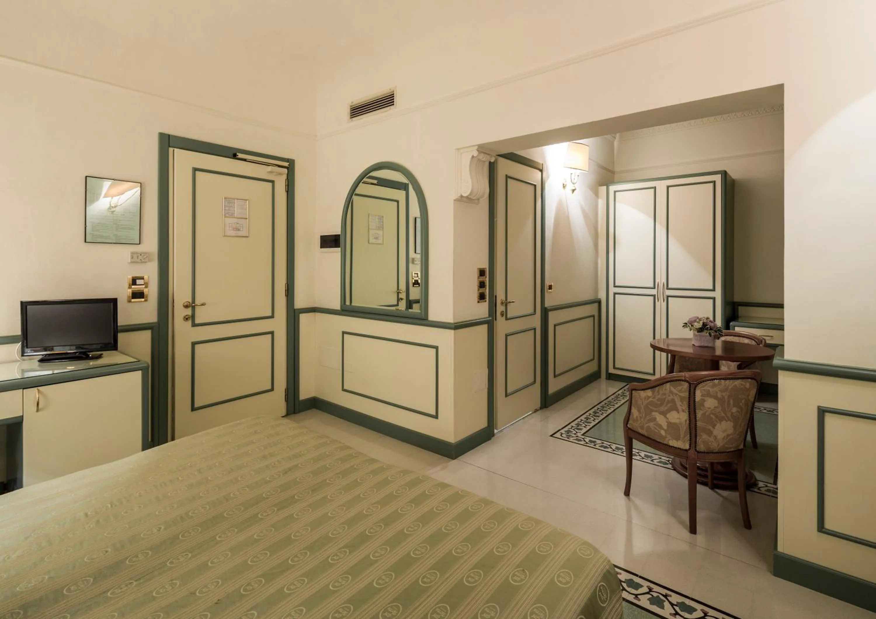 Elite Quadruple Room in Grand Hotel Terme