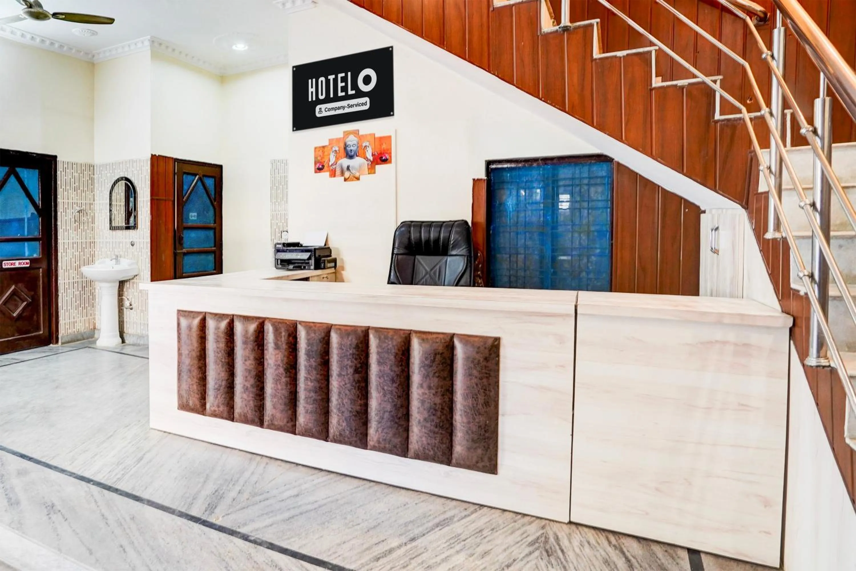 Lobby or reception in Super Hotel O Sudhowala Near Nanda ki Chowk