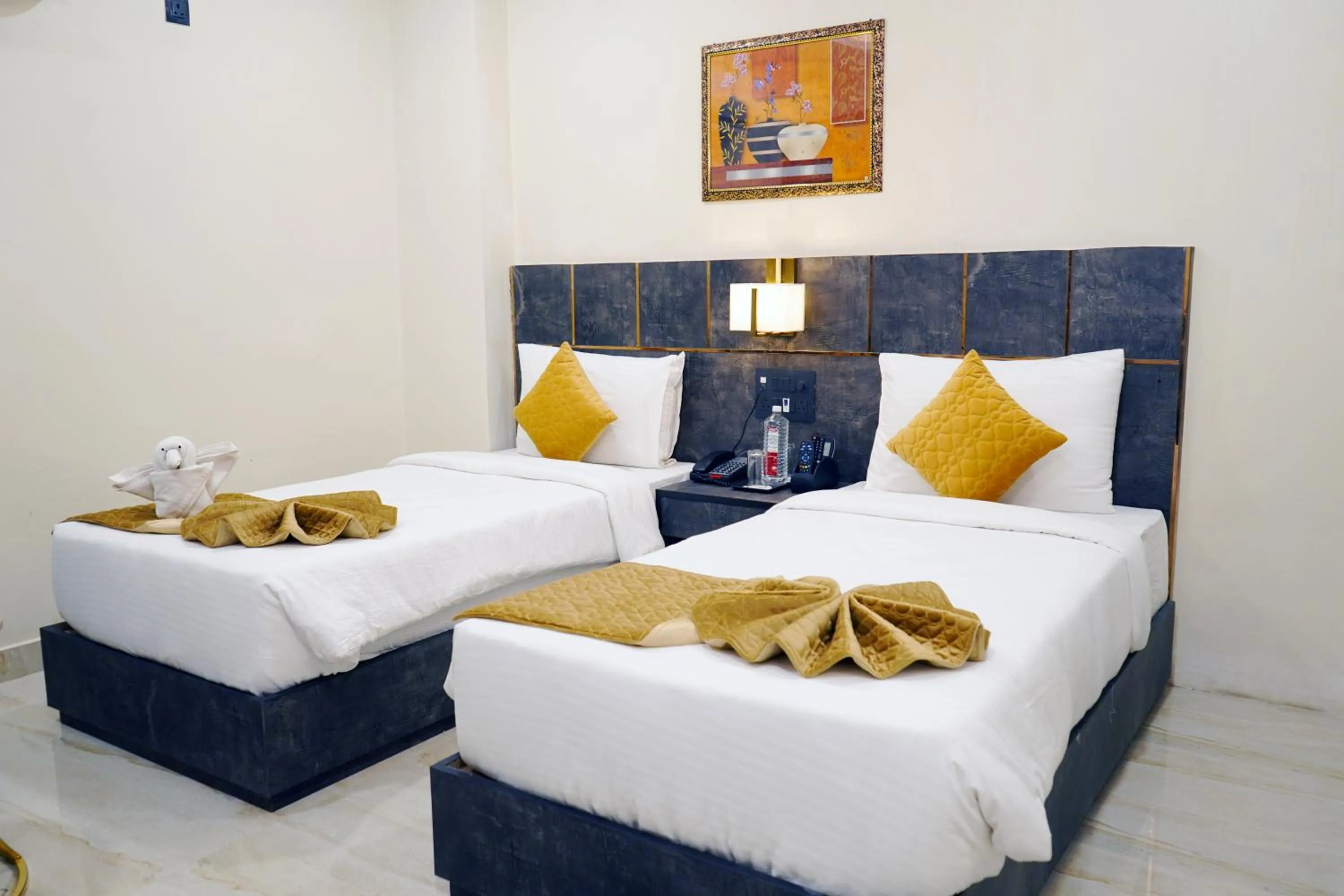 Bed in ShriGo Hotel Banaras