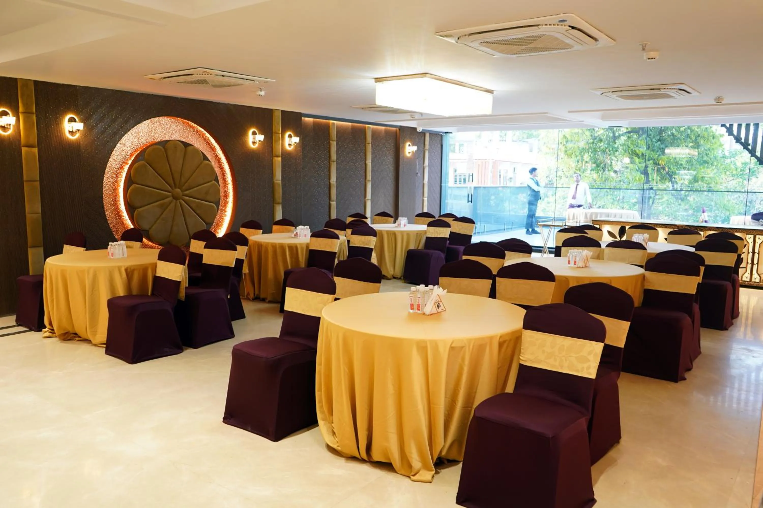 Banquet/Function facilities in ShriGo Hotel Banaras