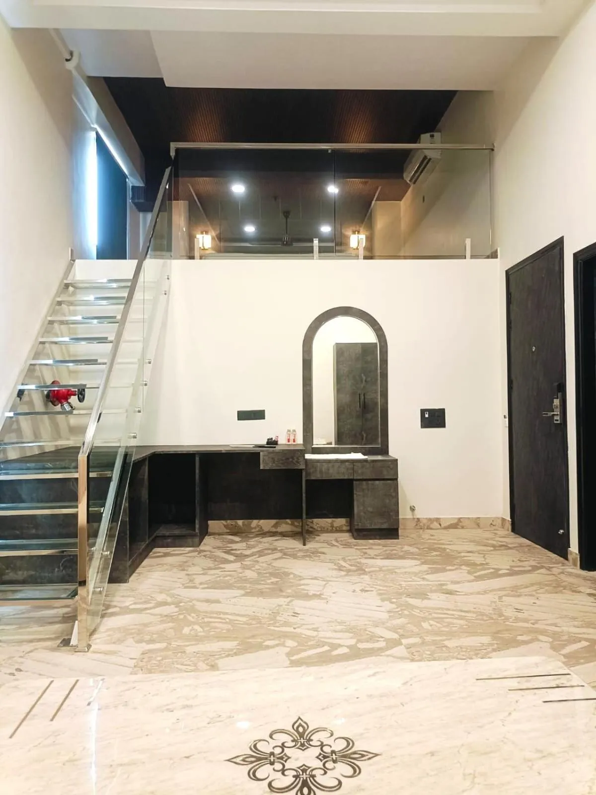 Photo of the whole room in ShriGo Hotel Banaras