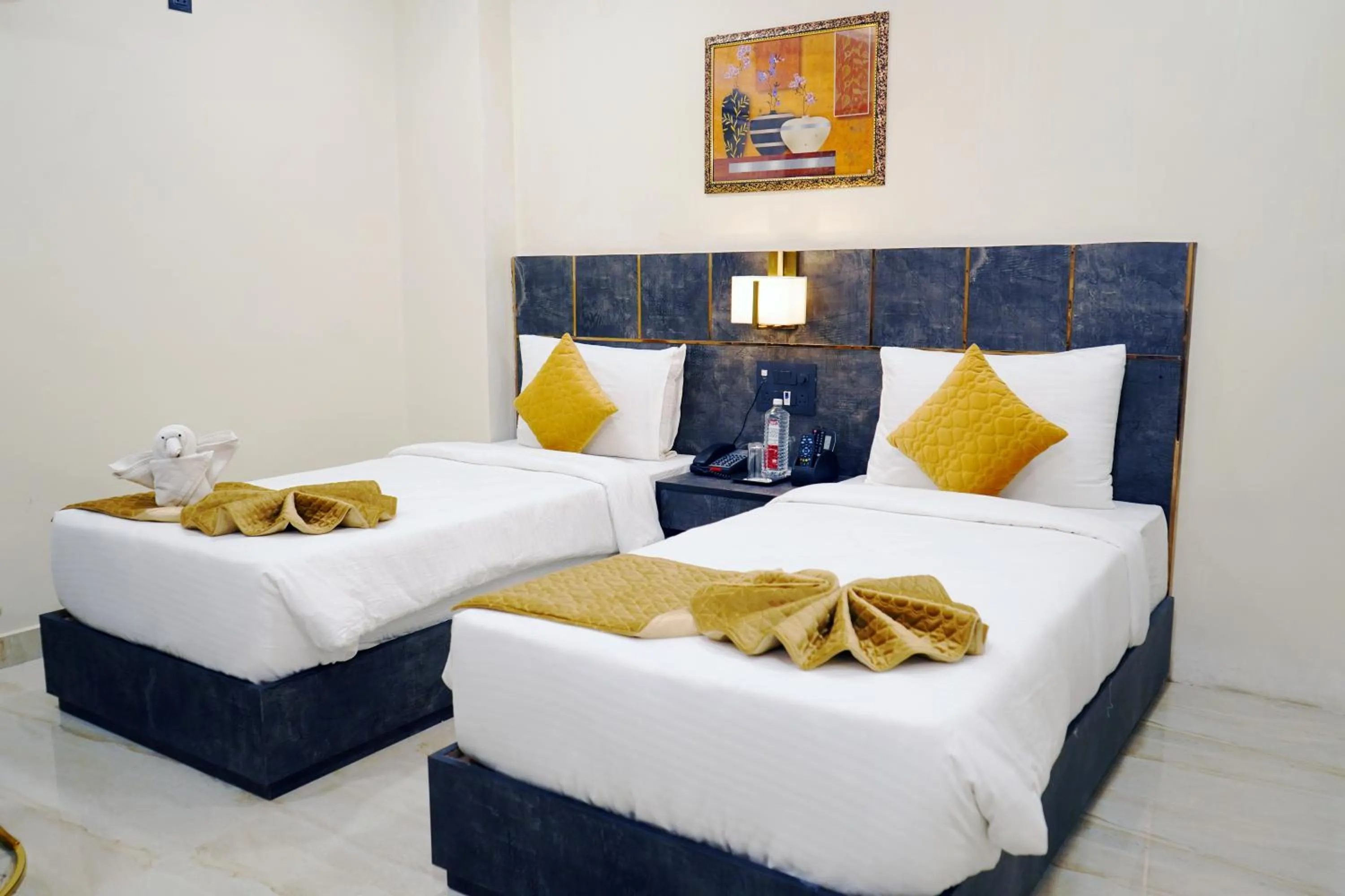 Bed in ShriGo Hotel Banaras