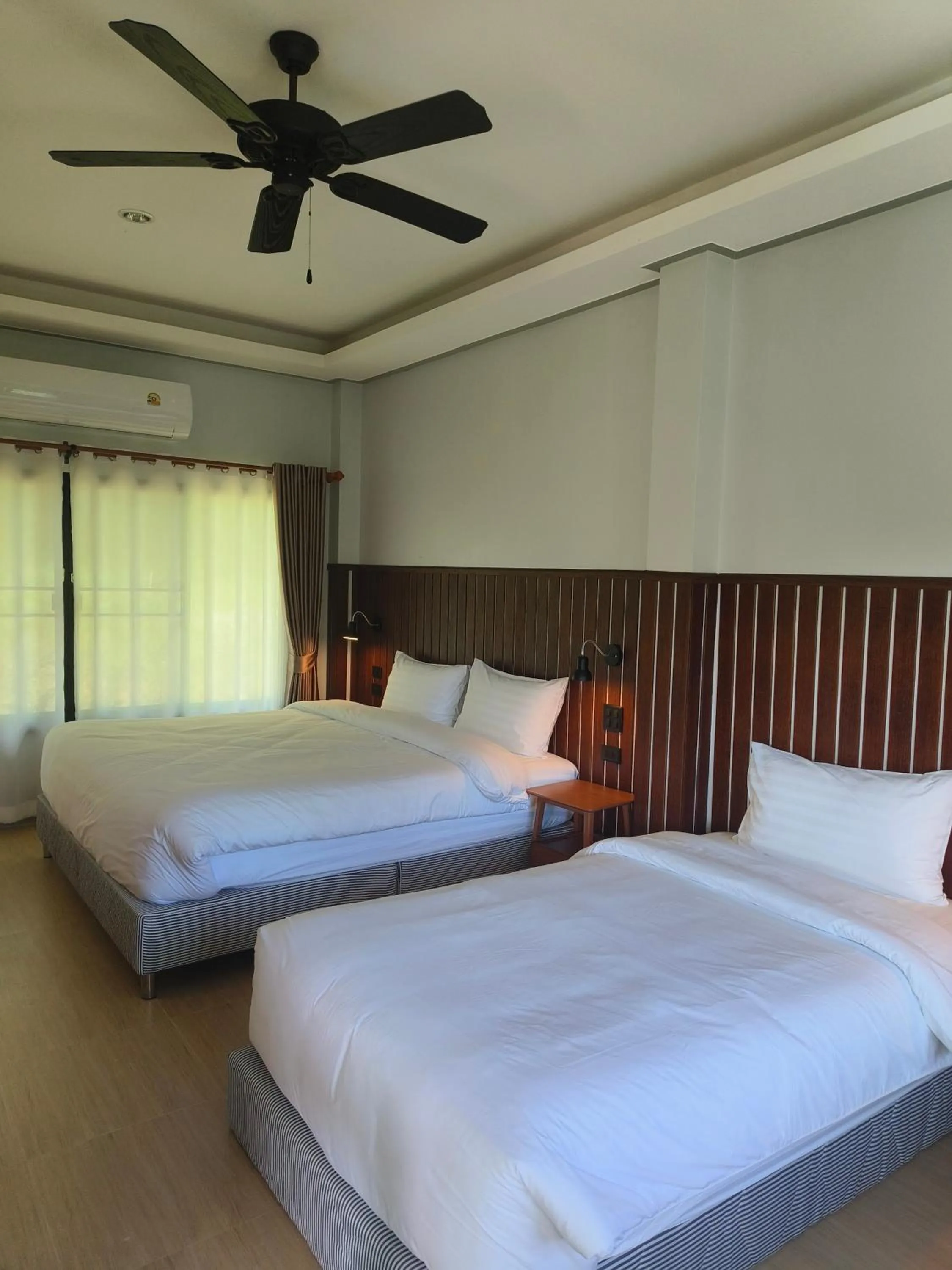 Bed in Mookies Bungalows