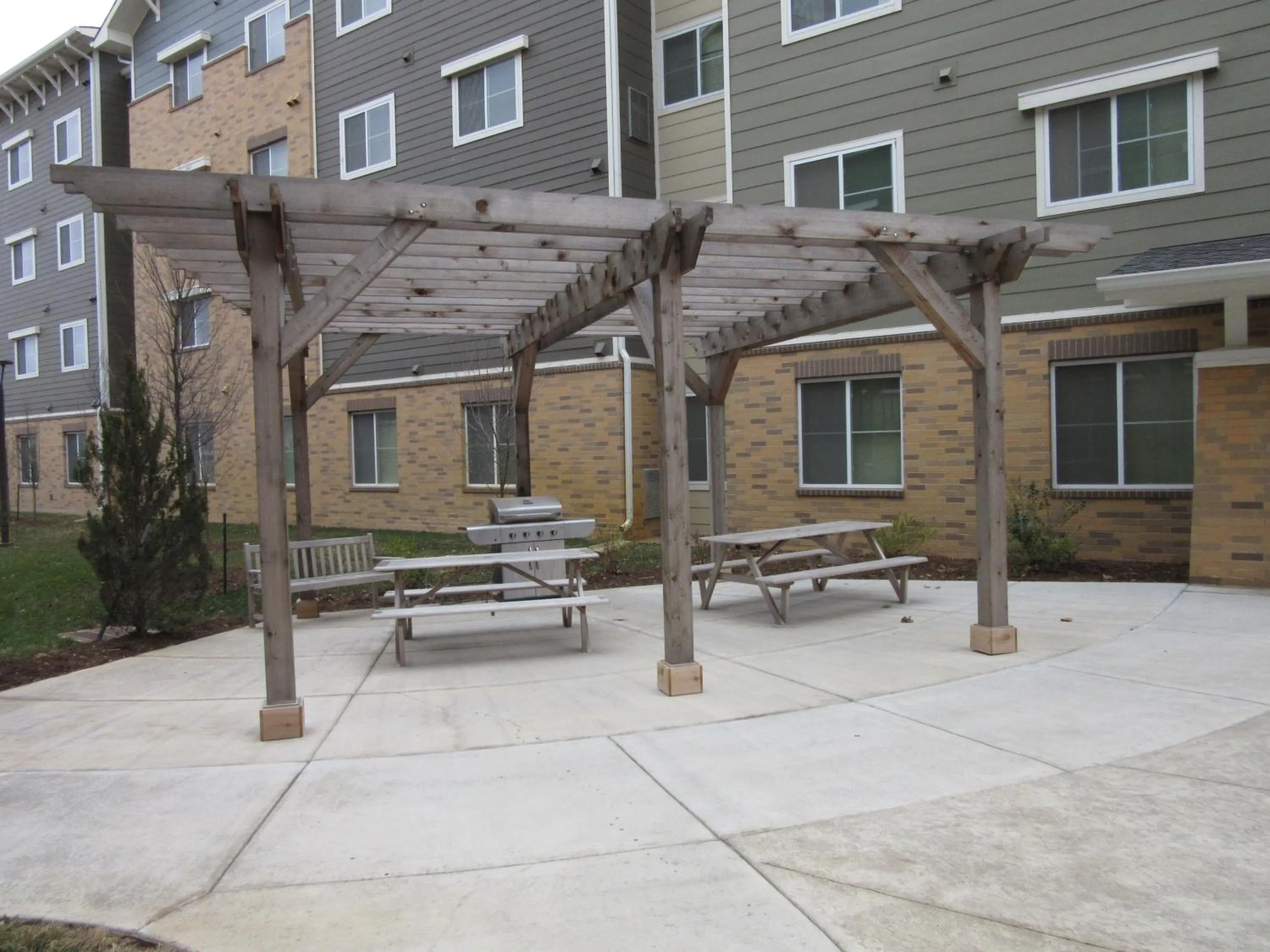 BBQ facilities in WaterWalk Extended Stay by Wyndham Wichita
