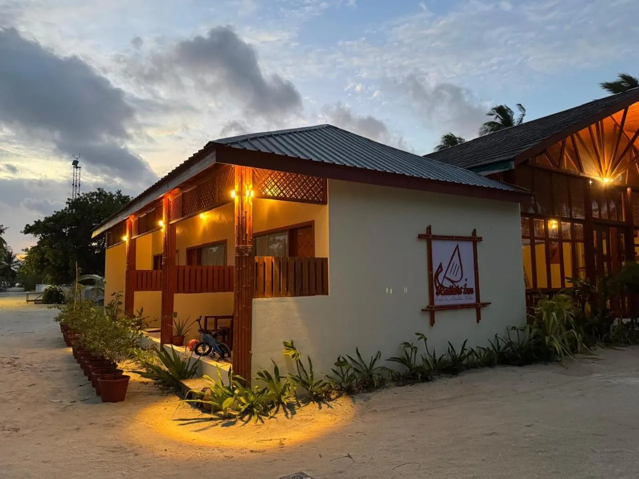 Rattehi Inn at Rakeedhoo