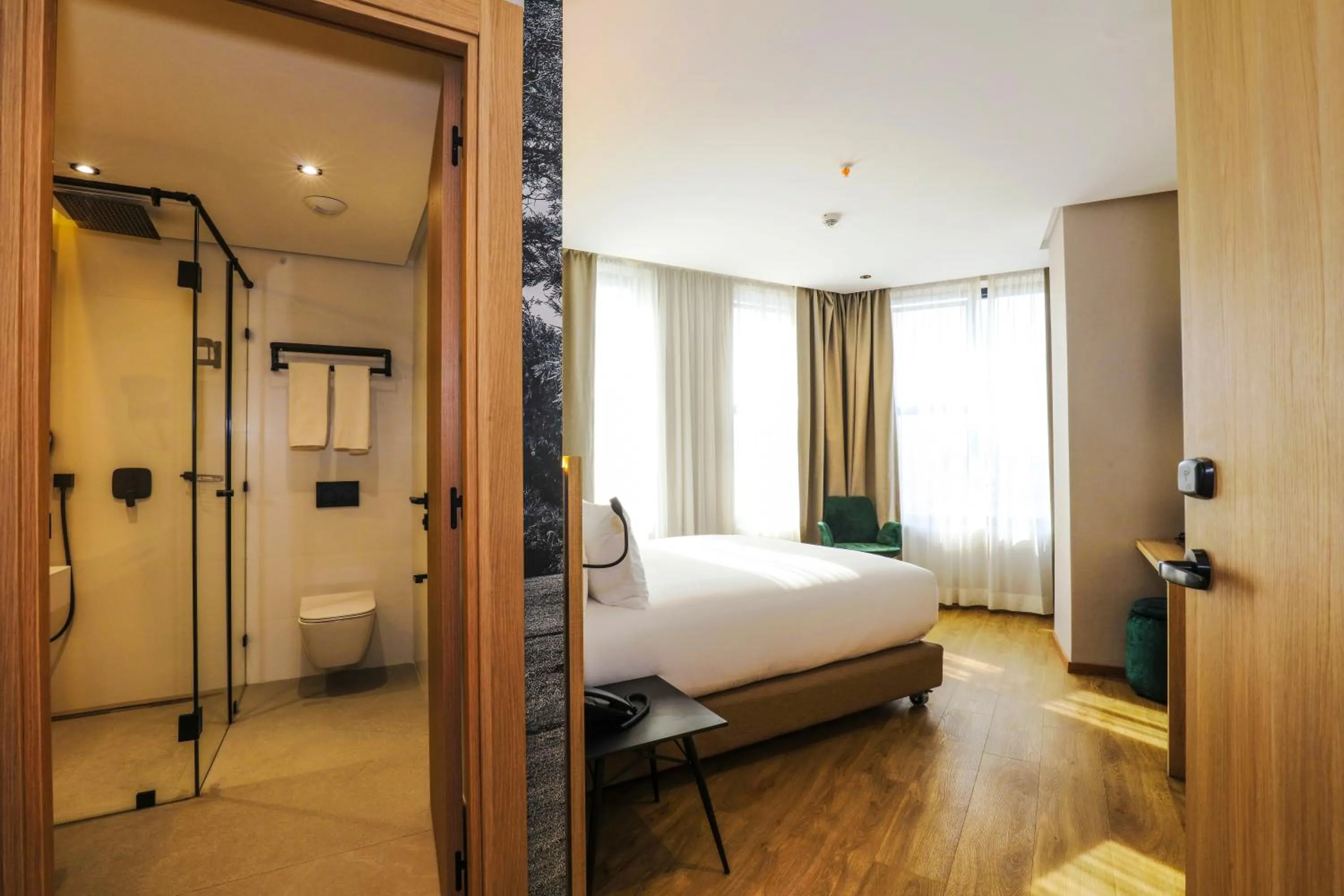 Bathroom, Bed in ADAY Hotel Casablanca