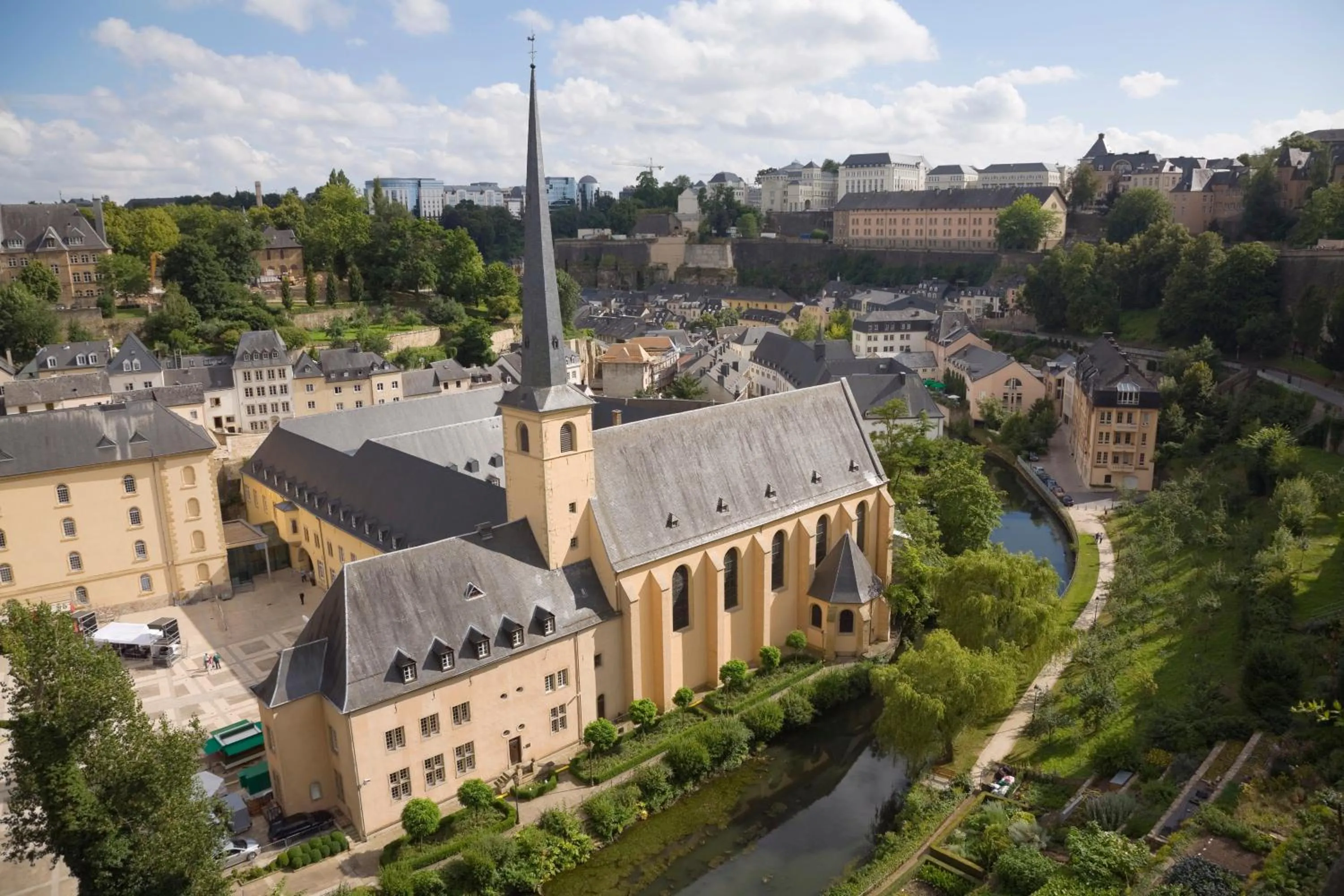 Bird's eye view in La Pipistrelle Hotel